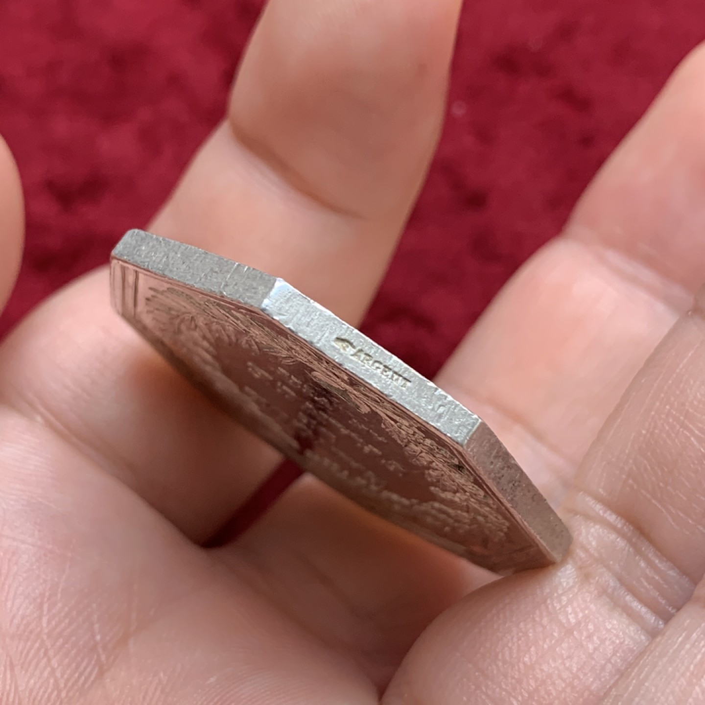 《竞宝斋》第69场-本周日，周一，周四.3场连拍（全场不限金额包邮） 法国1845-1860年法兰西银行八角银章 37mm，24.8克，Aregnt边铭