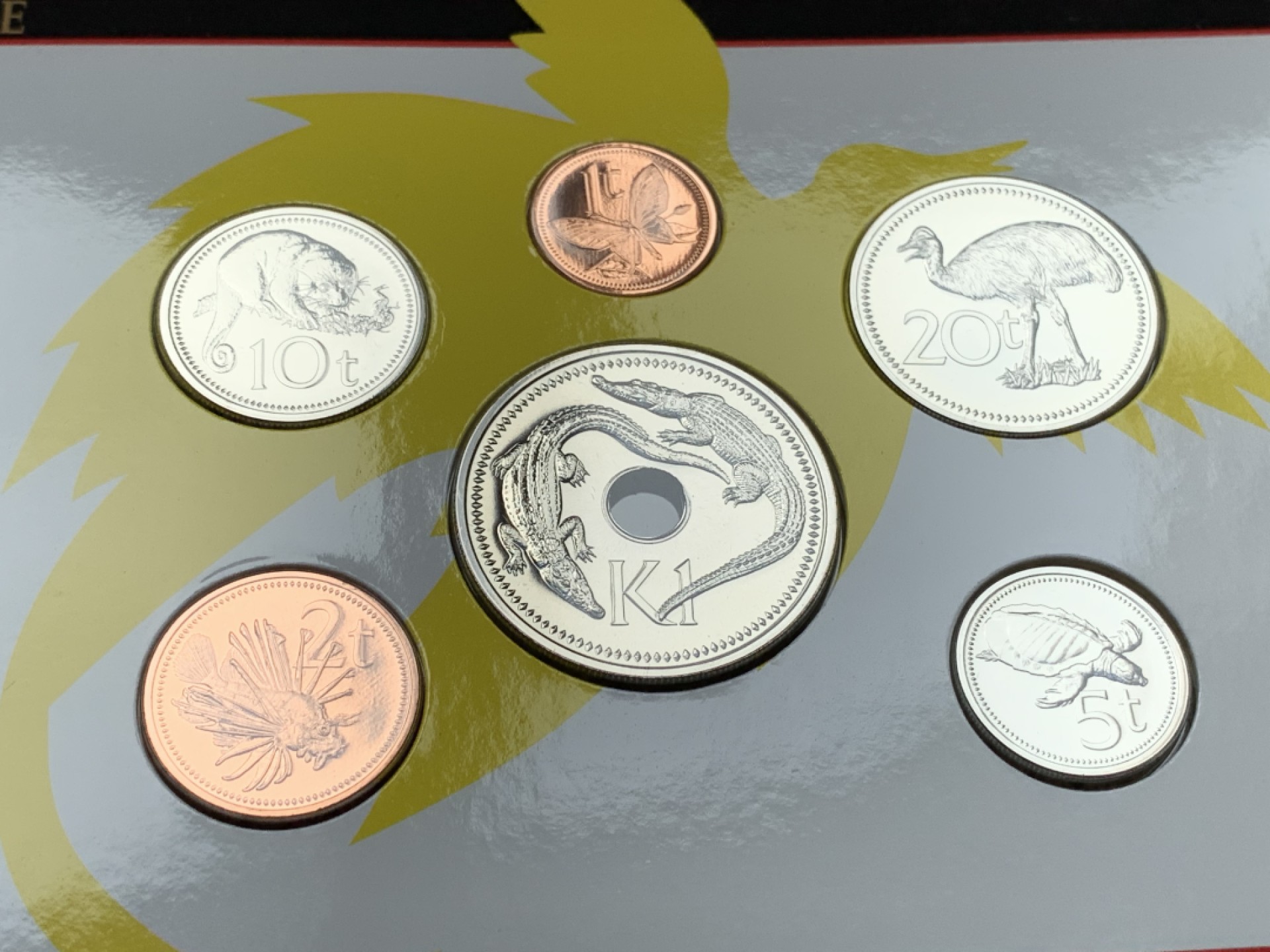 《竞宝斋》第69场-本周日，周一，周四.3场连拍（全场不限金额包邮） 巴布亚新几内亚1995年官方封装套币