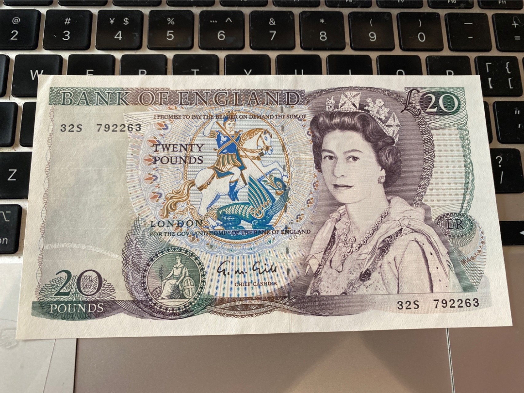 收藏联盟Quantum Auction 第172期拍卖 今晚七点 风口品种 民国高分不容错过 英国D20  莎士比亚的《罗密欧与朱丽叶》 UNC-