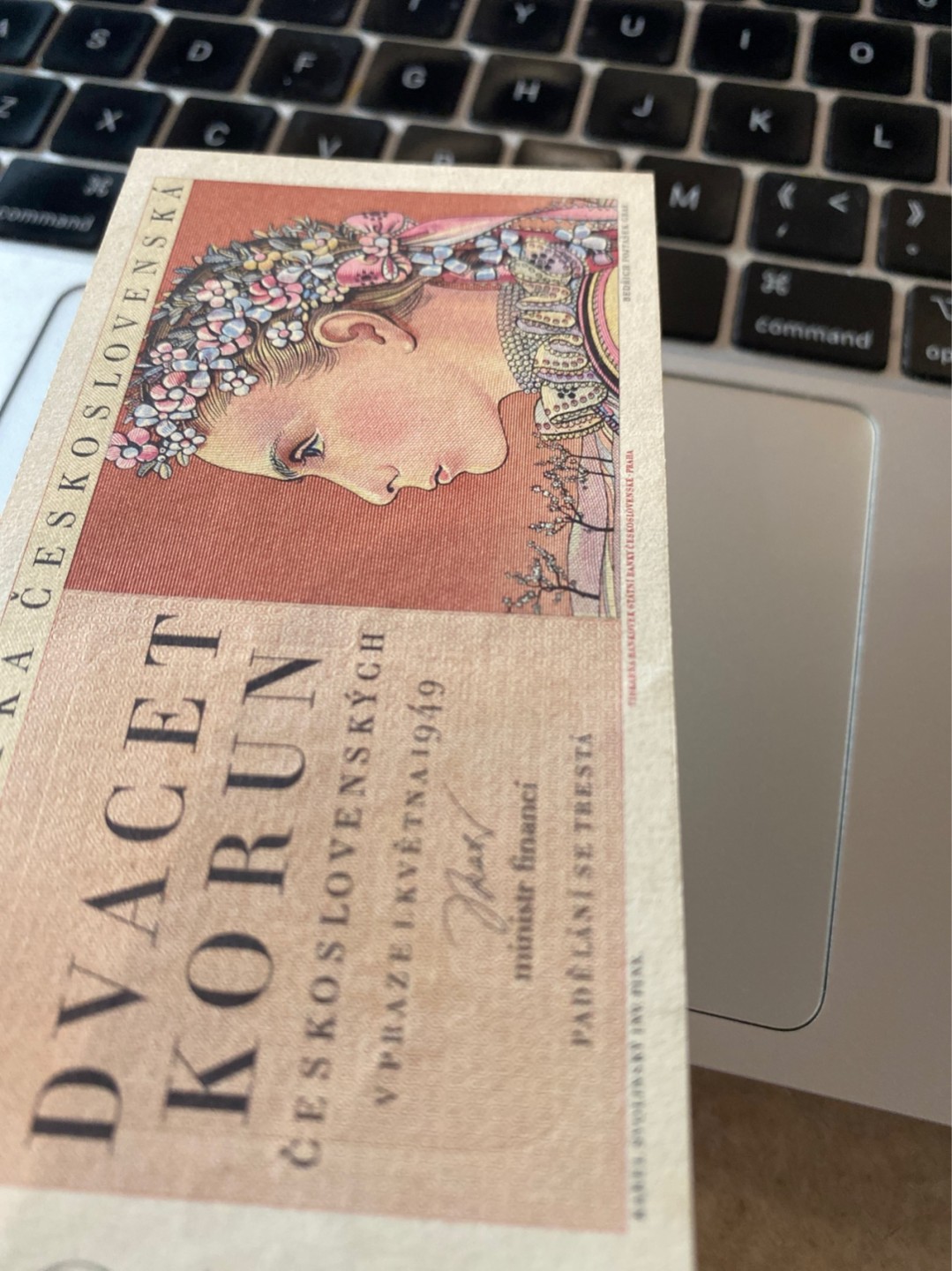 收藏联盟Quantum Auction 第172期拍卖 今晚七点 风口品种 民国高分不容错过 1949年捷克斯洛伐克20克朗 AU有中折 无绒线b版