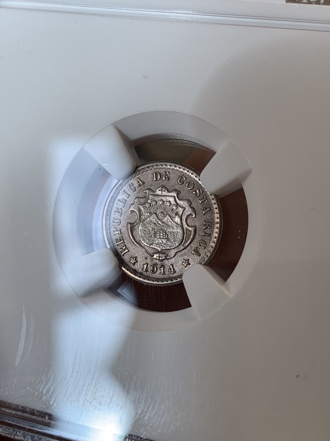 《竞宝斋》第69场-本周日，周一，周四.3场连拍（全场不限金额包邮） NGC-MS63 哥斯达黎加 1914年 5分银币 稀少品种