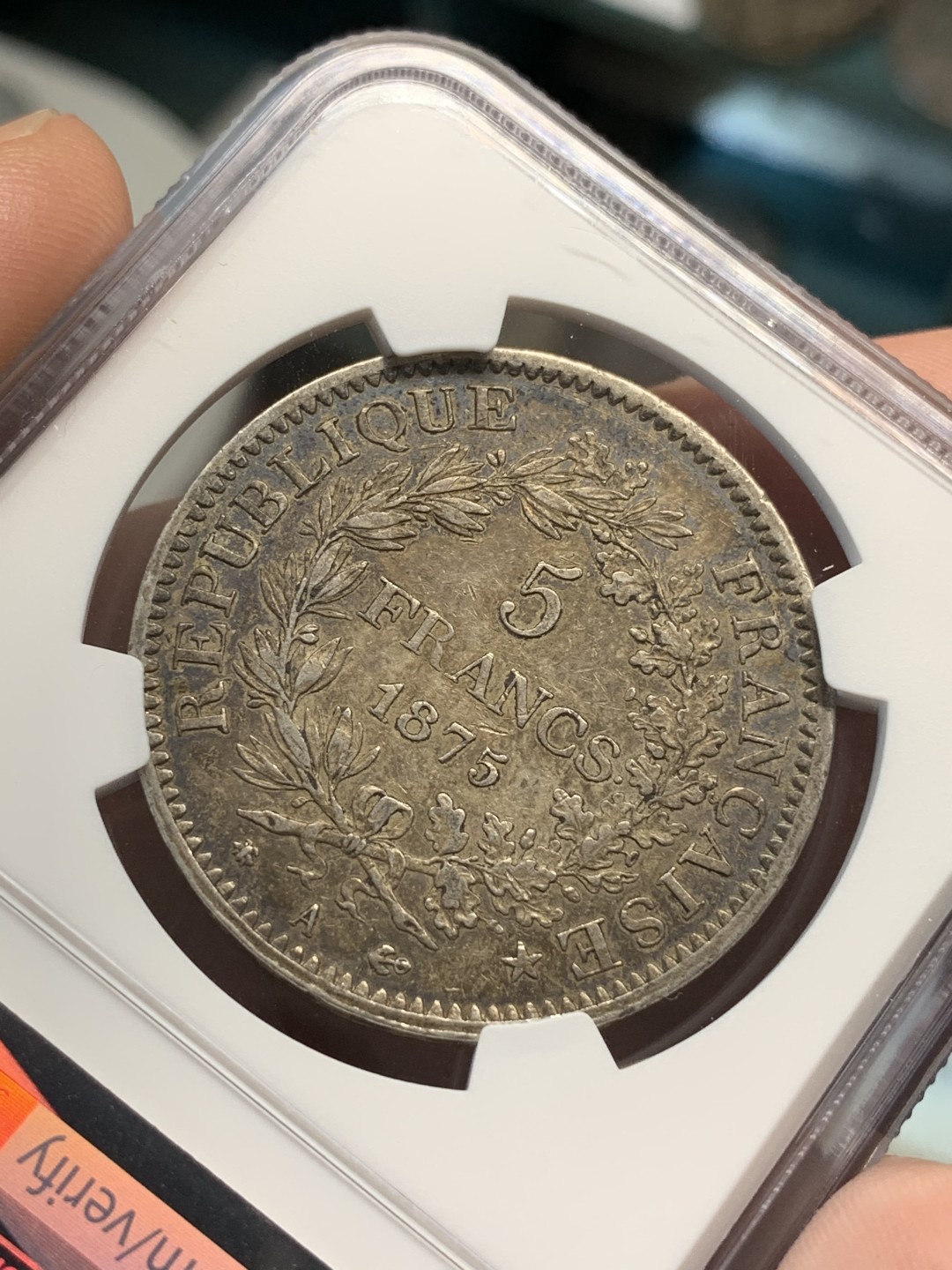 《竞宝斋》第69场-本周日，周一，周四.3场连拍（全场不限金额包邮） NGC AU55 法国 1875年小A版 大力神5法郎银币 双面深包浆 缺点光 细节非常好 也是不多见的年份