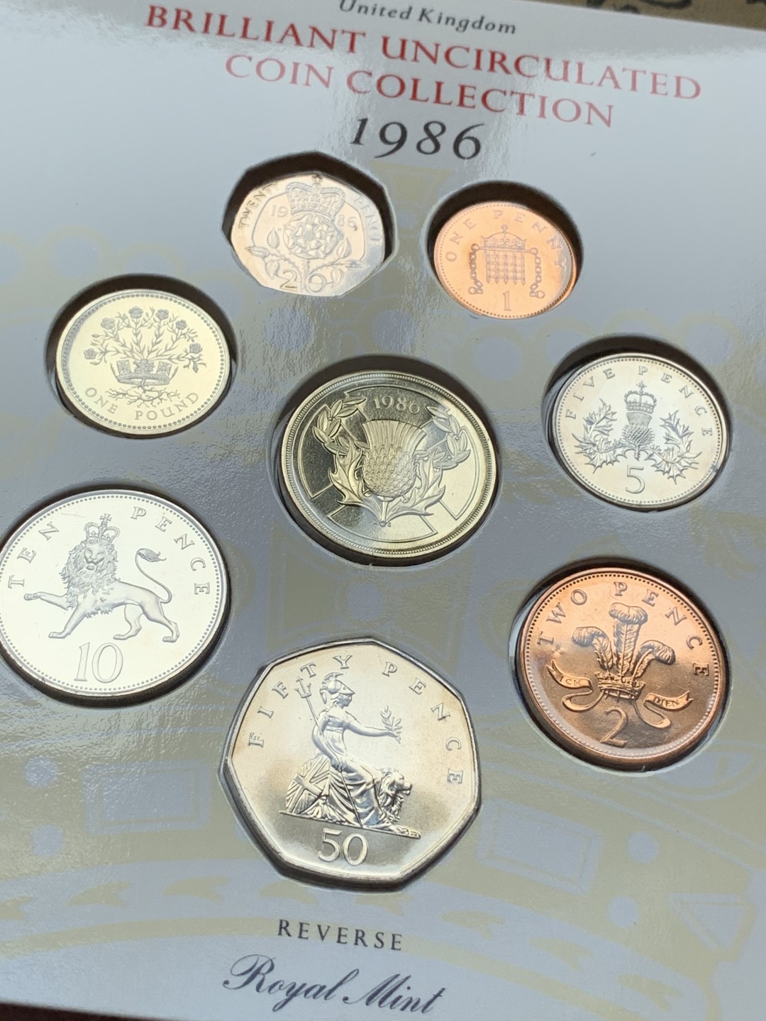 《竞宝斋》第69场-本周日，周一，周四.3场连拍（全场不限金额包邮） 英国1986年官方封装套币