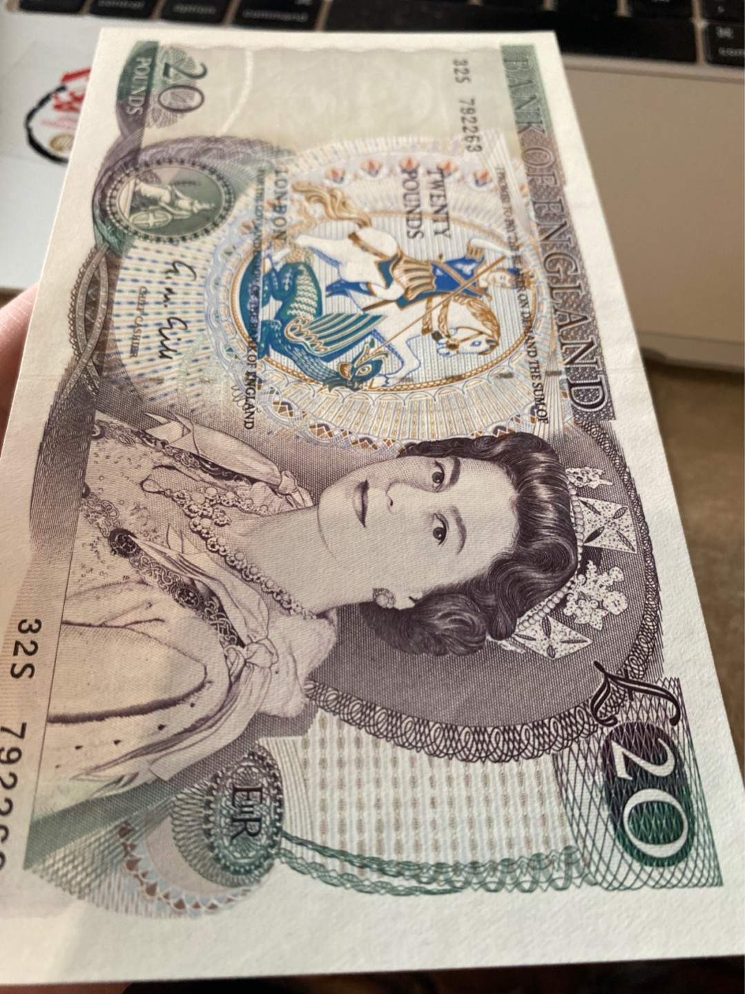 收藏联盟Quantum Auction 第172期拍卖 今晚七点 风口品种 民国高分不容错过 英国D20  莎士比亚的《罗密欧与朱丽叶》 UNC-