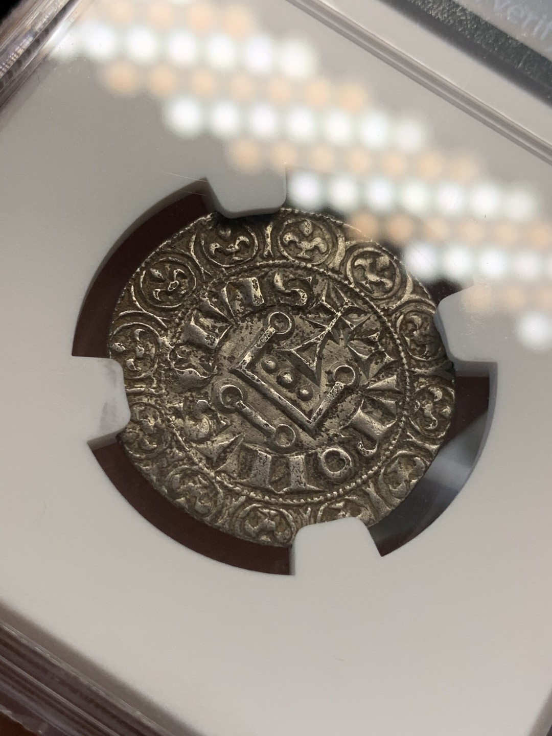 《竞宝斋》第69场-本周日，周一，周四.3场连拍（全场不限金额包邮） NGC XF细节评级 法国 菲利普四世（1270-1314年）打制银币 细节好 包浆也很不错  十分难得