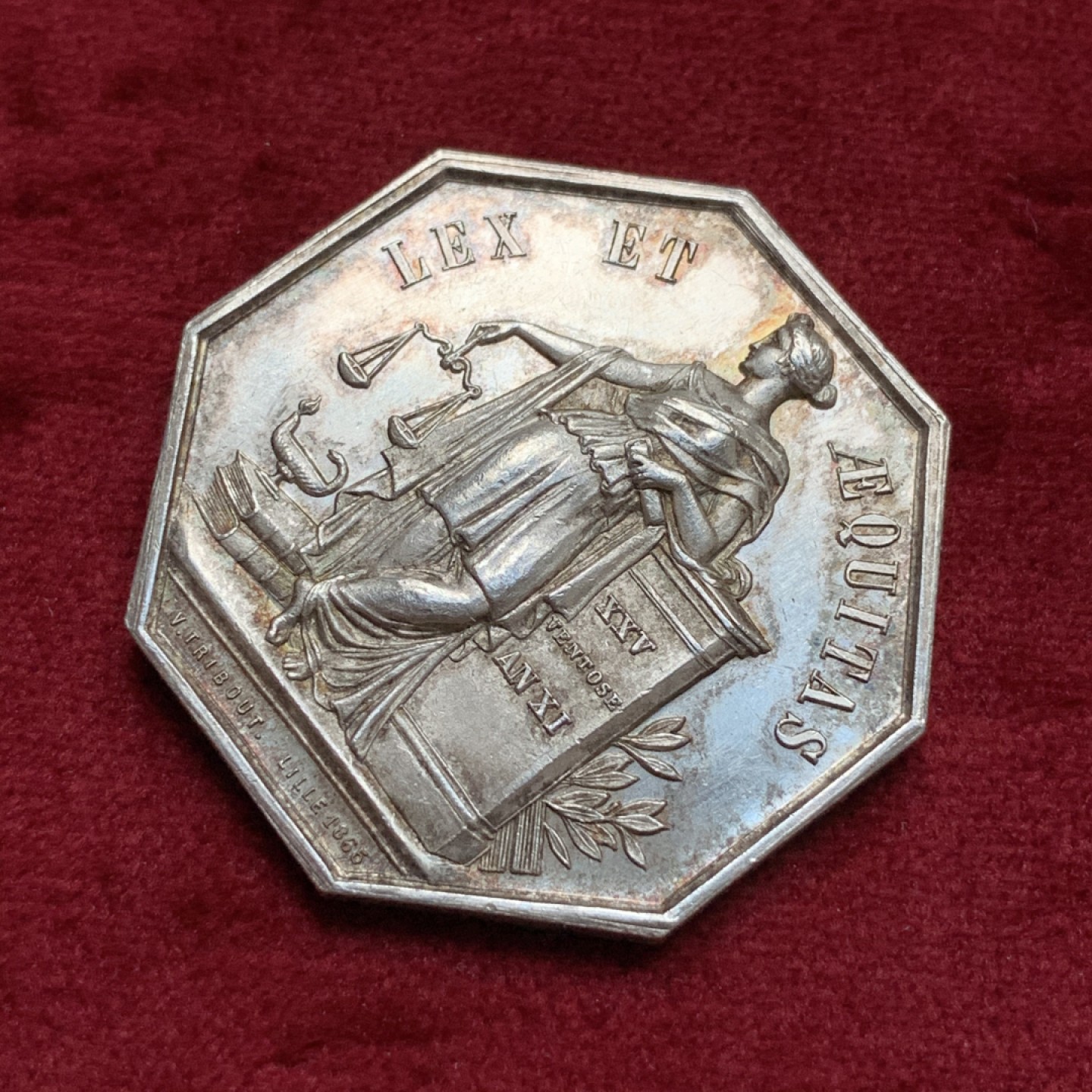 《竞宝斋》第69场-本周日，周一，周四.3场连拍（全场不限金额包邮） 法国1863年里尔区公证人八角银章 34mm，18.1克，Aregnt边铭