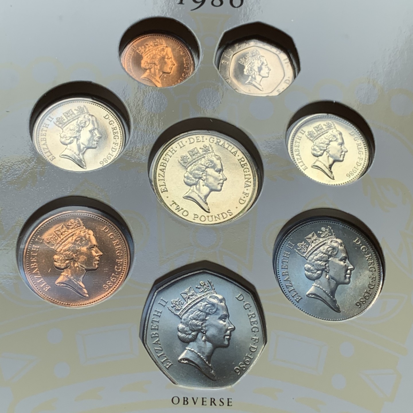 《竞宝斋》第69场-本周日，周一，周四.3场连拍（全场不限金额包邮） 英国1986年官方封装套币