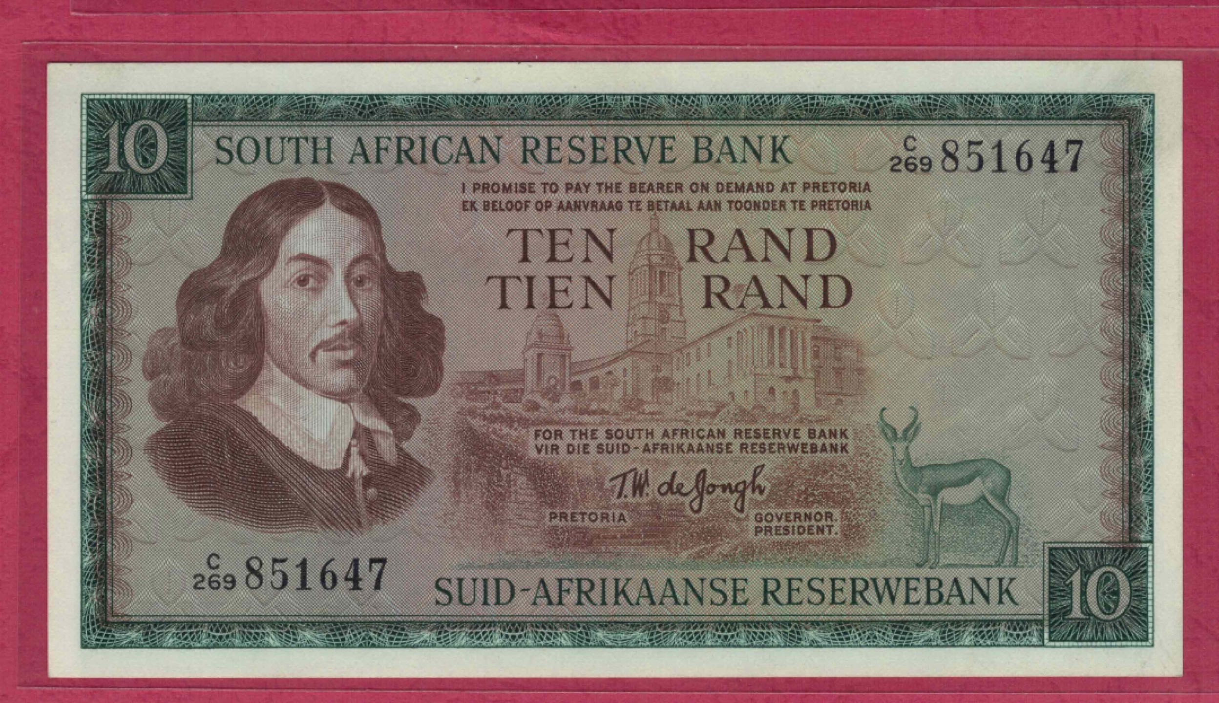 南非1967年至1974年10兰特 克劳斯P-113b 签名5 实物如图 UNC      