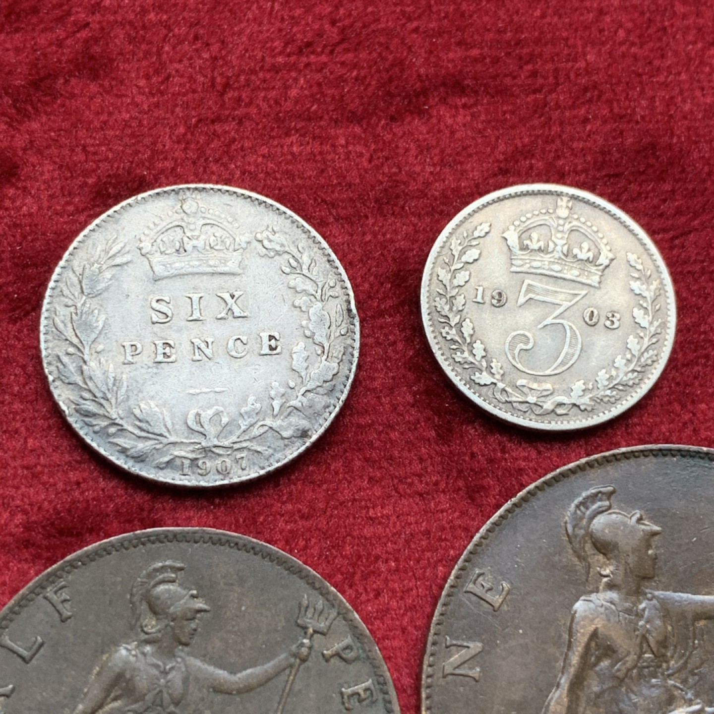 《竞宝斋》第69场-本周日，周一，周四.3场连拍（全场不限金额包邮） 4枚一起，英国爱德华七世 银币2枚，铜币2枚合计4枚 好品裸币