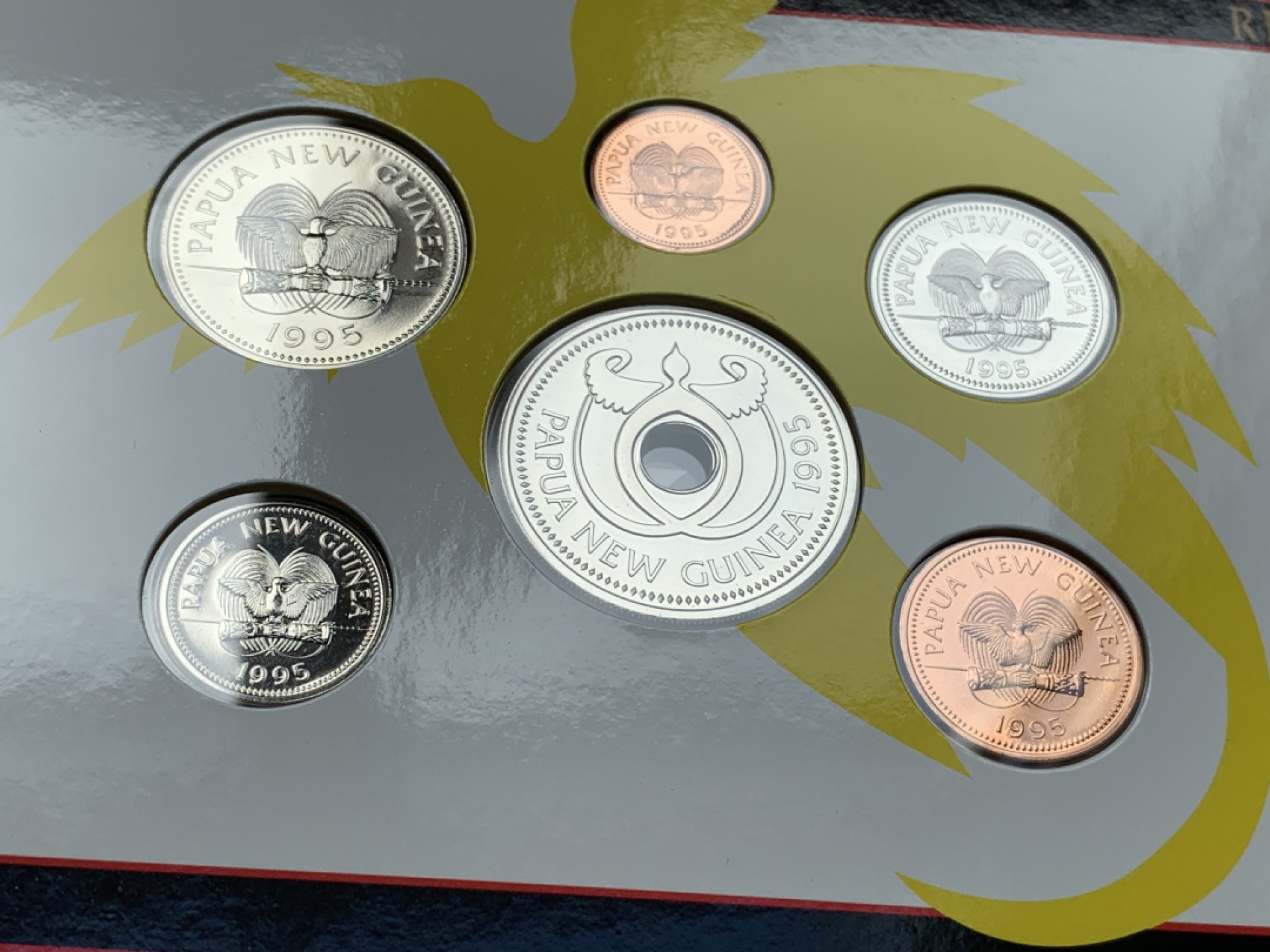 《竞宝斋》第69场-本周日，周一，周四.3场连拍（全场不限金额包邮） 巴布亚新几内亚1995年官方封装套币