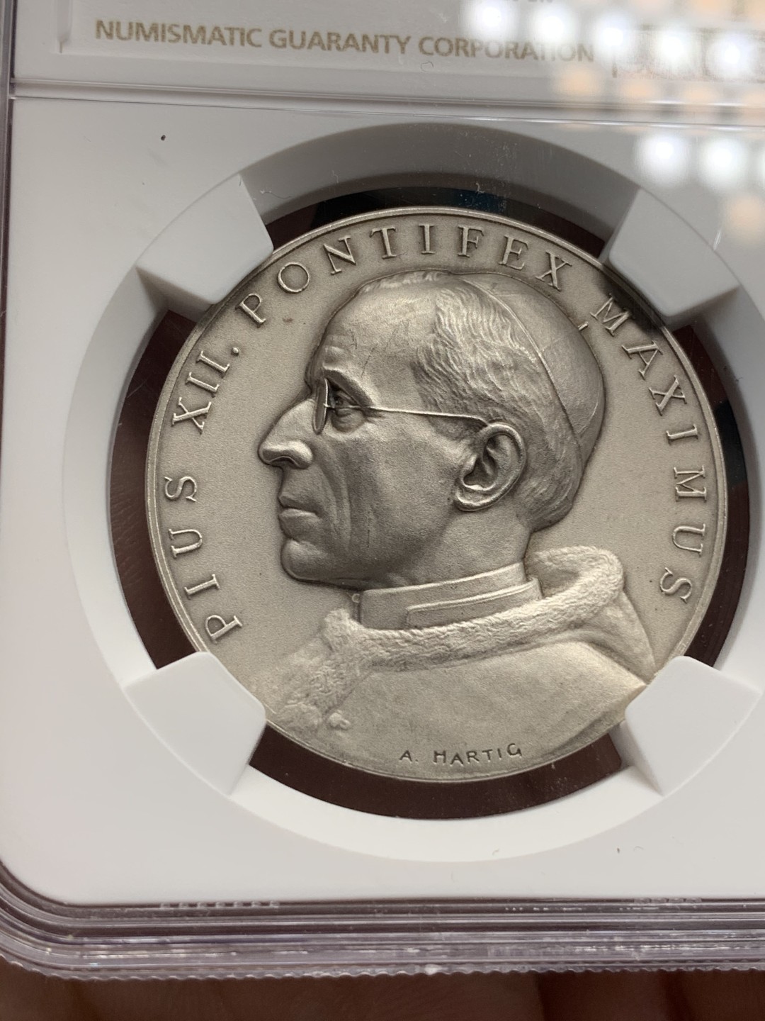 《竞宝斋》第69场-本周日，周一，周四.3场连拍（全场不限金额包邮） 冠军 NGC-MS64 梵蒂冈 1958年 纪念保罗十二世 大银章 非常少见