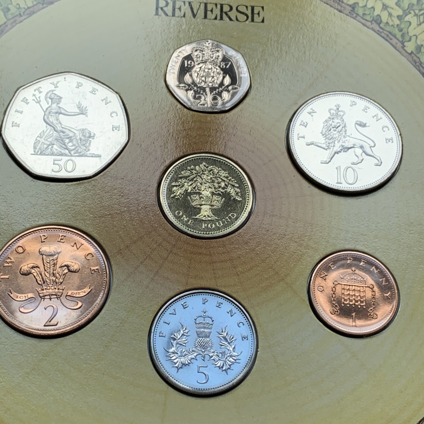 《竞宝斋》第69场-本周日，周一，周四.3场连拍（全场不限金额包邮） 英国1987年官方封装套币