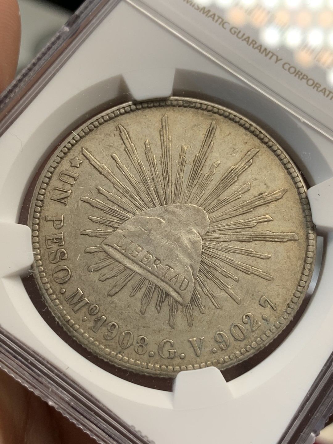 《竞宝斋》第69场-本周日，周一，周四.3场连拍（全场不限金额包邮） NGC AU50 墨西哥 1908年 墨西哥 直边 鹰洋 银币 原味包浆 细节不错