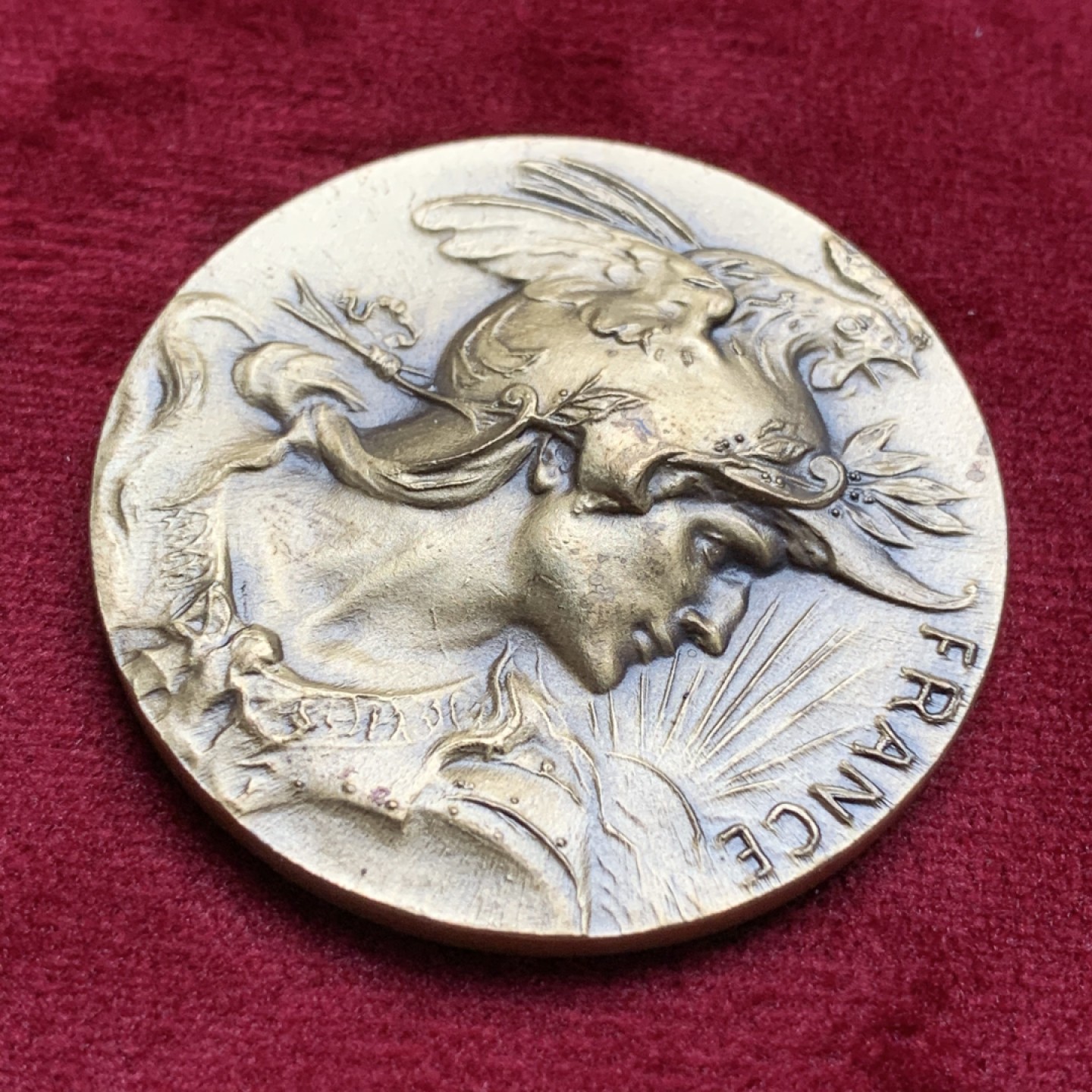 《竞宝斋》第69场-本周日，周一，周四.3场连拍（全场不限金额包邮） 法国 玛丽安娜女神 戎装像 铜章（黄铜色） 28.7克 41.2mm  20世纪初