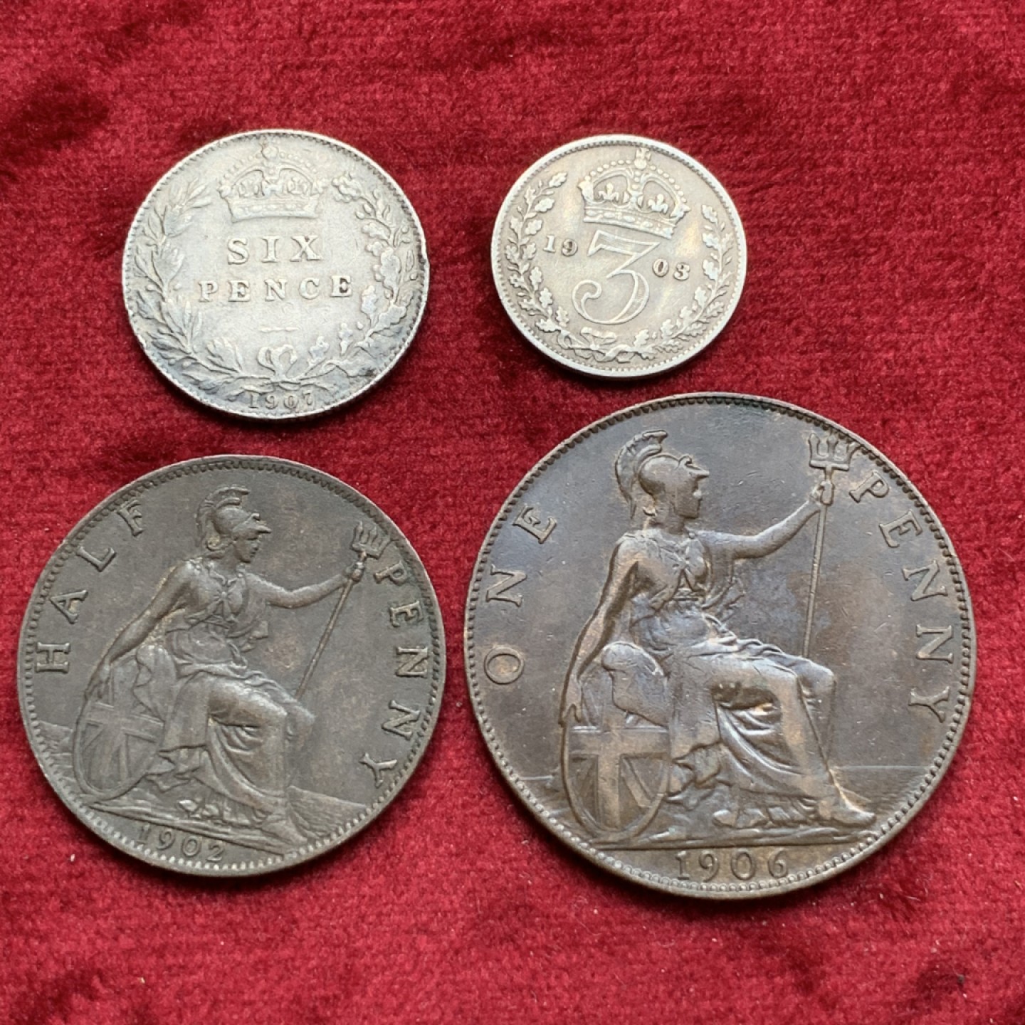 《竞宝斋》第69场-本周日，周一，周四.3场连拍（全场不限金额包邮） 4枚一起，英国爱德华七世 银币2枚，铜币2枚合计4枚 好品裸币