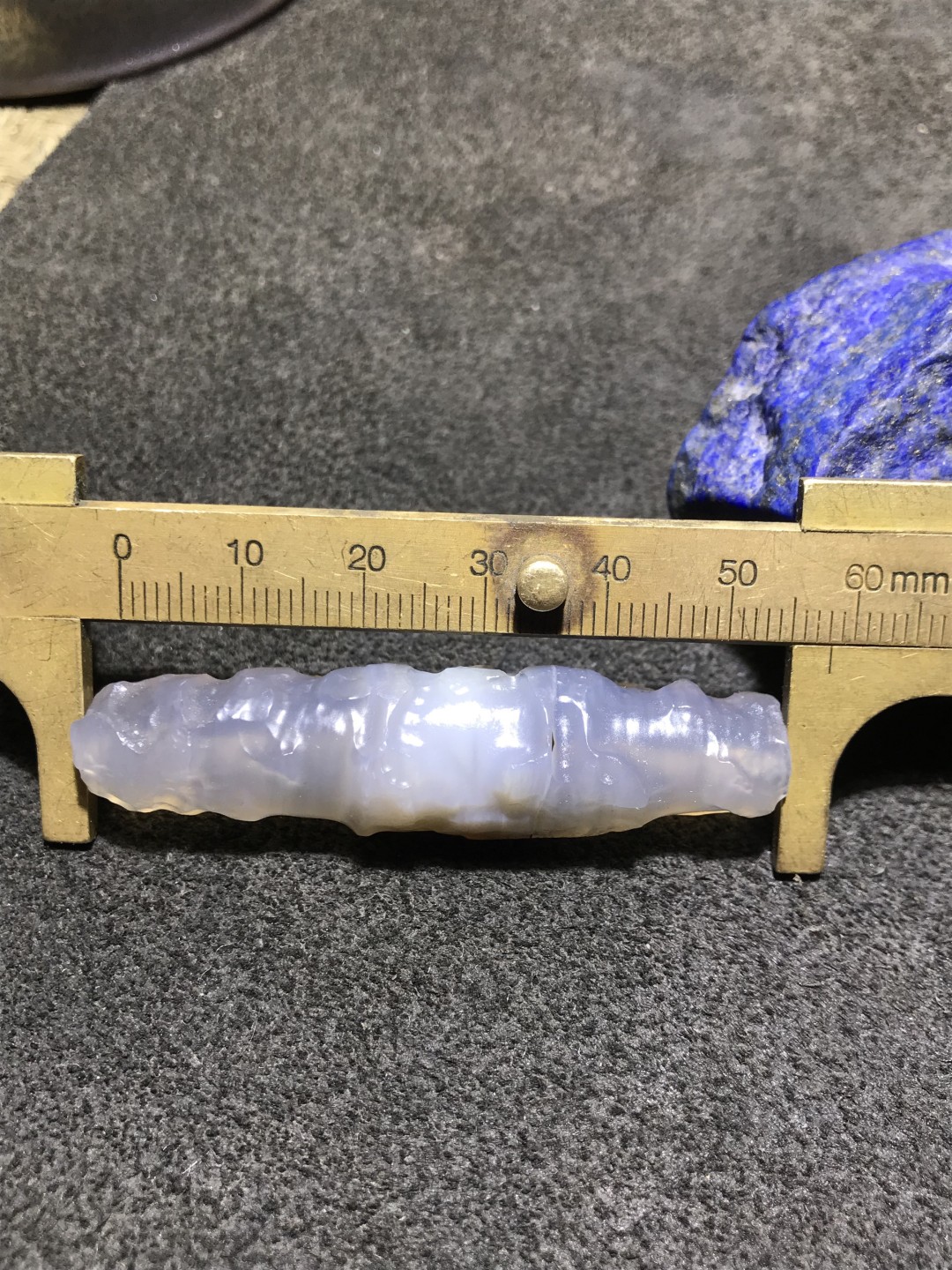 天然马达加斯加精品高玉化紫罗兰料海洋玉髓随型风化桶珠一颗！