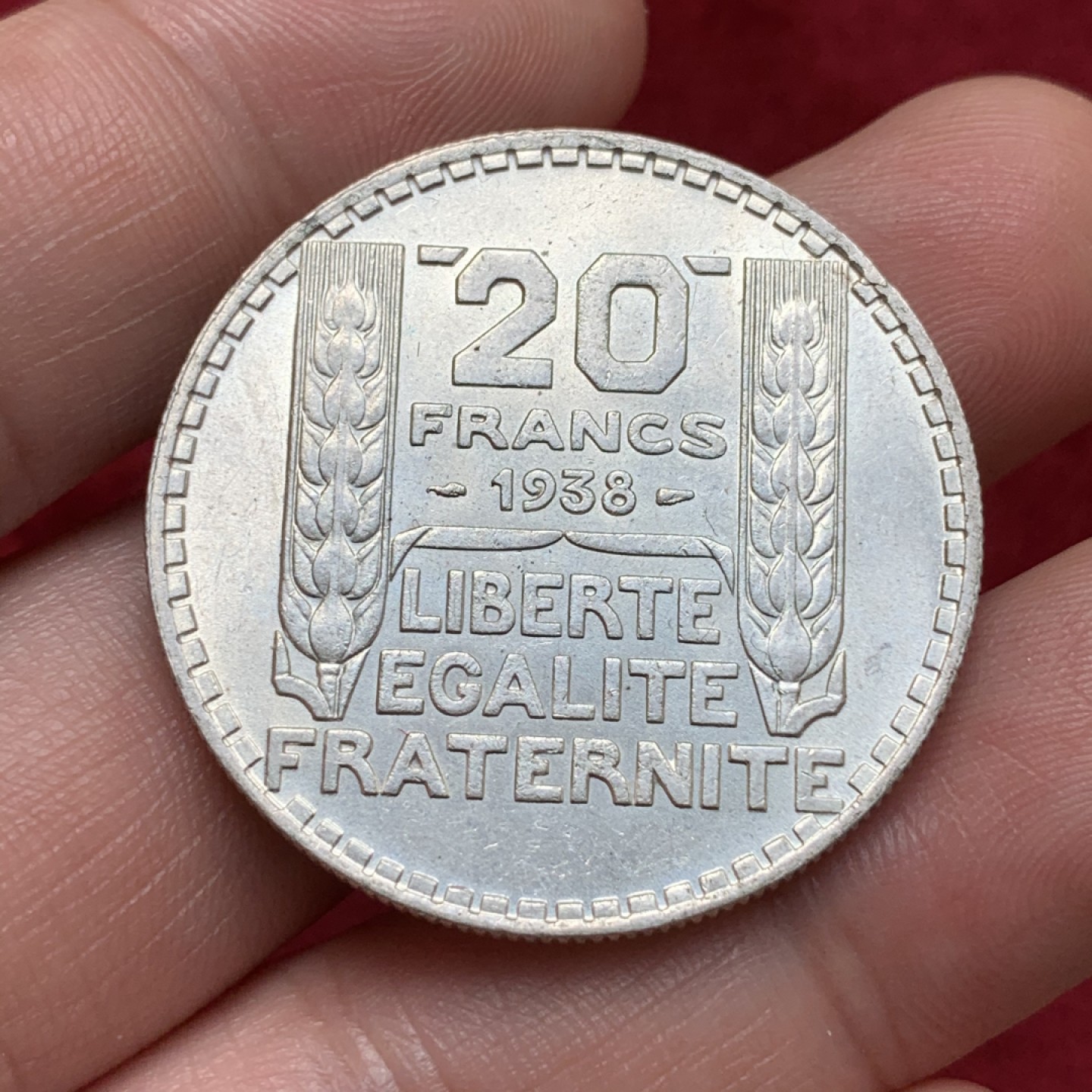 《竞宝斋》第69场-本周日，周一，周四.3场连拍（全场不限金额包邮） 法国 1938年 谷物女神 20法郎银币 这品好品的少见 这样的原光品更加少