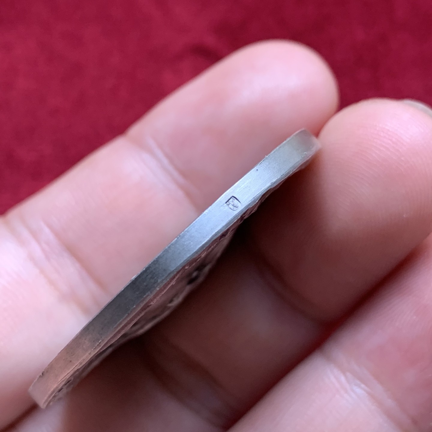 《竞宝斋》第69场-本周日，周一，周四.3场连拍（全场不限金额包邮） 法国 玛丽安娜女神 戎装像 铜章（镀银色） 29.8克 41.1mm  20世纪初