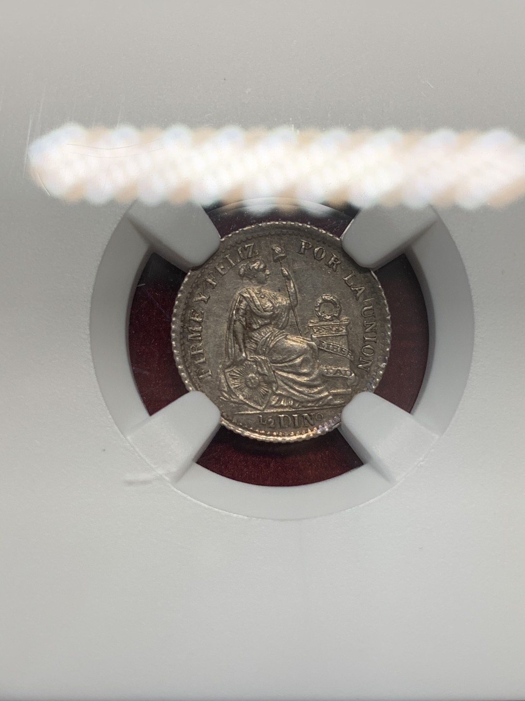 《竞宝斋》第69场-本周日，周一，周四.3场连拍（全场不限金额包邮） NGC-MS62 秘鲁 1906 JF年 坐人 1/2D 银币 南美大热稀少品质 辅币比较少见