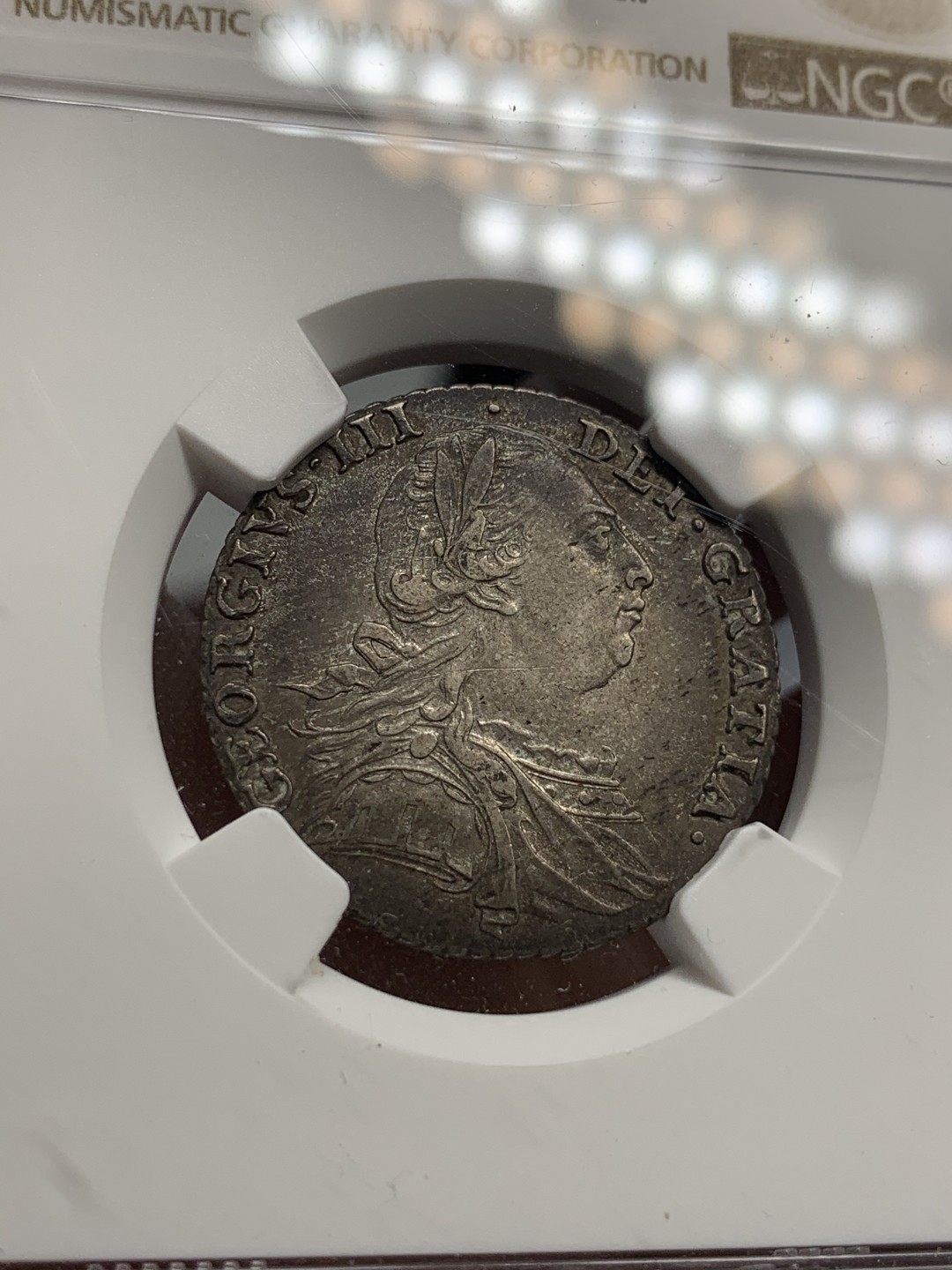 《竞宝斋》第69场-本周日，周一，周四.3场连拍（全场不限金额包邮） NGC AU53 英国 1787年 乔治三世 1先令 银币 原味深包浆 打制的非常好