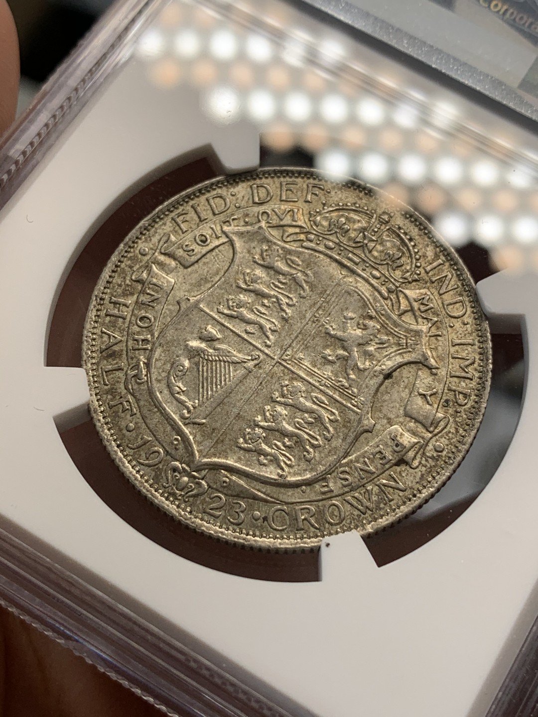 《竞宝斋》第69场-本周日，周一，周四.3场连拍（全场不限金额包邮） NGC-AU58 英国 1923年 乔五 1/2克朗 银币 好品带光