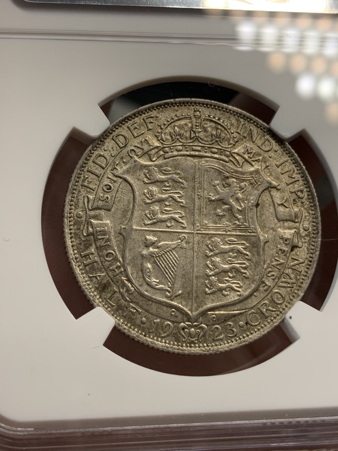 《竞宝斋》第69场-本周日，周一，周四.3场连拍（全场不限金额包邮） NGC-AU58 英国 1923年 乔五 1/2克朗 银币 好品带光