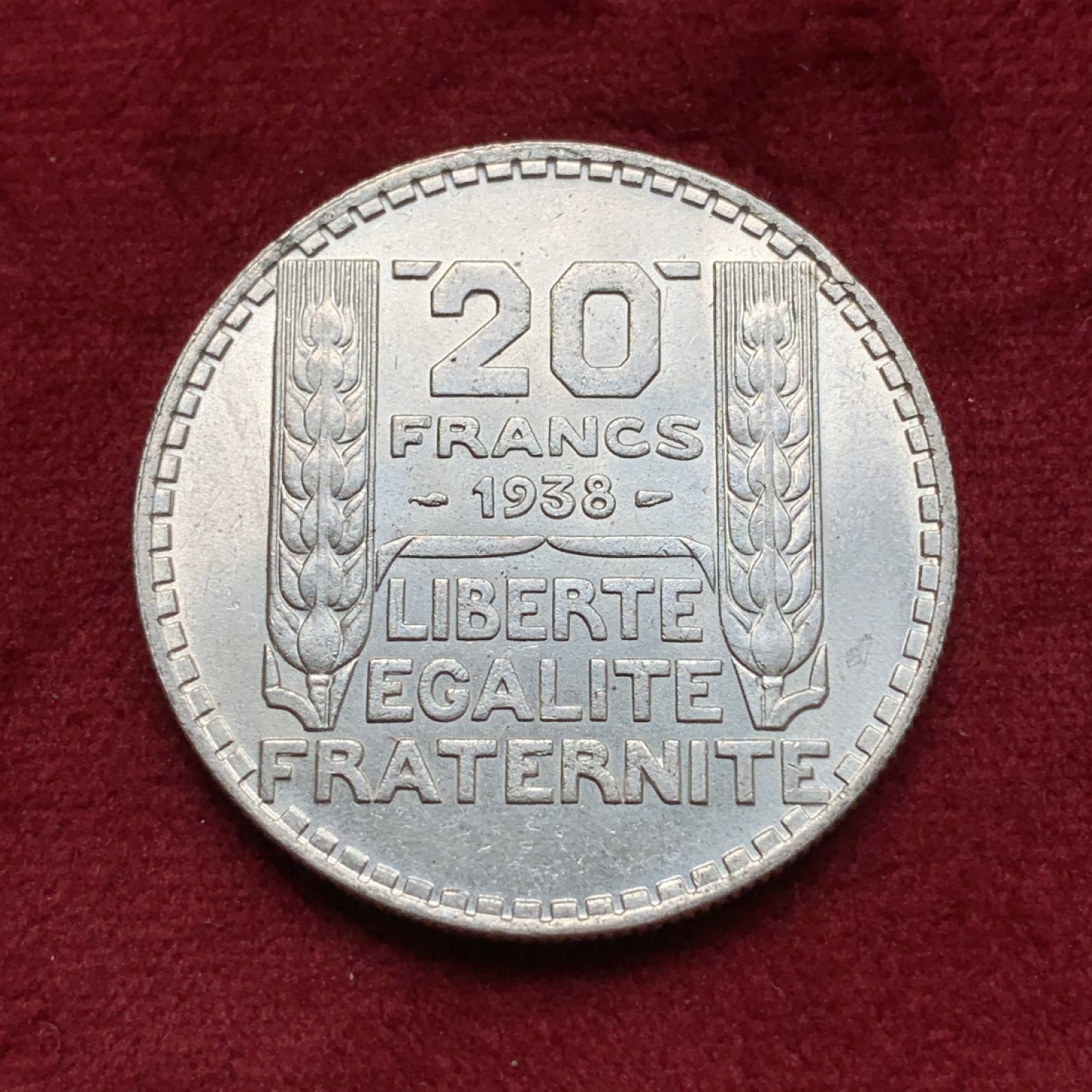 《竞宝斋》第69场-本周日，周一，周四.3场连拍（全场不限金额包邮） 法国 1938年 谷物女神 20法郎银币 这品好品的少见 这样的原光品更加少
