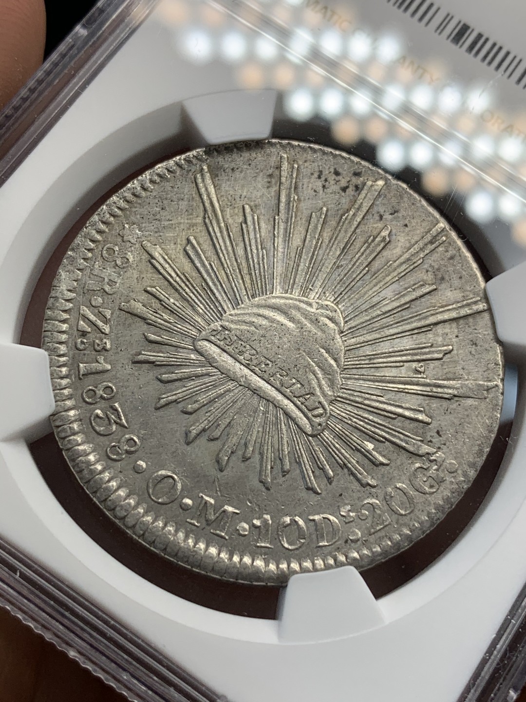 《竞宝斋》第69场-本周日，周一，周四.3场连拍（全场不限金额包邮） NGC AU评级 墨西哥 1838年 早期 鹰洋羽毛特别好 仙人掌的刺粒粒可见