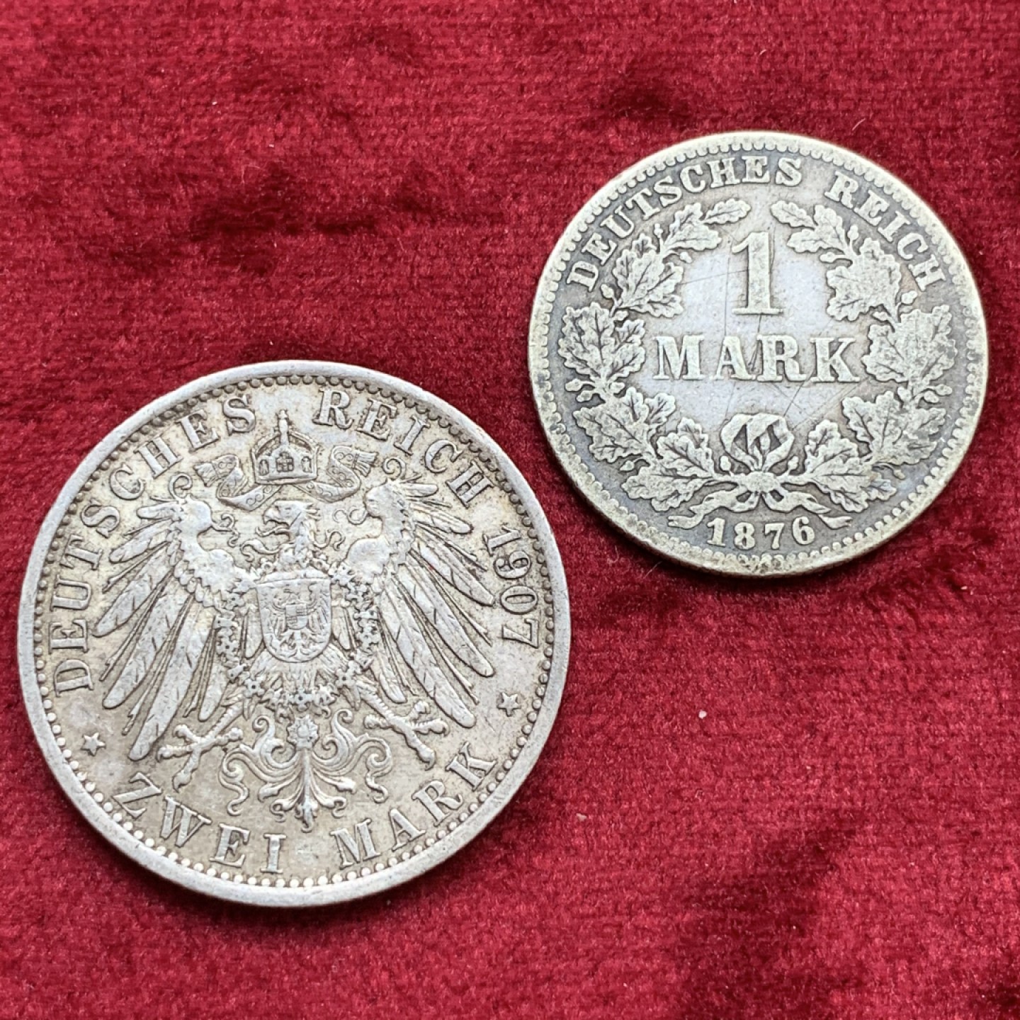 《竞宝斋》第69场-本周日，周一，周四.3场连拍（全场不限金额包邮） 德国银币2枚一起 普鲁士1907年2马克银币原味包浆一枚+1876年早期1马克银币短翅版一枚