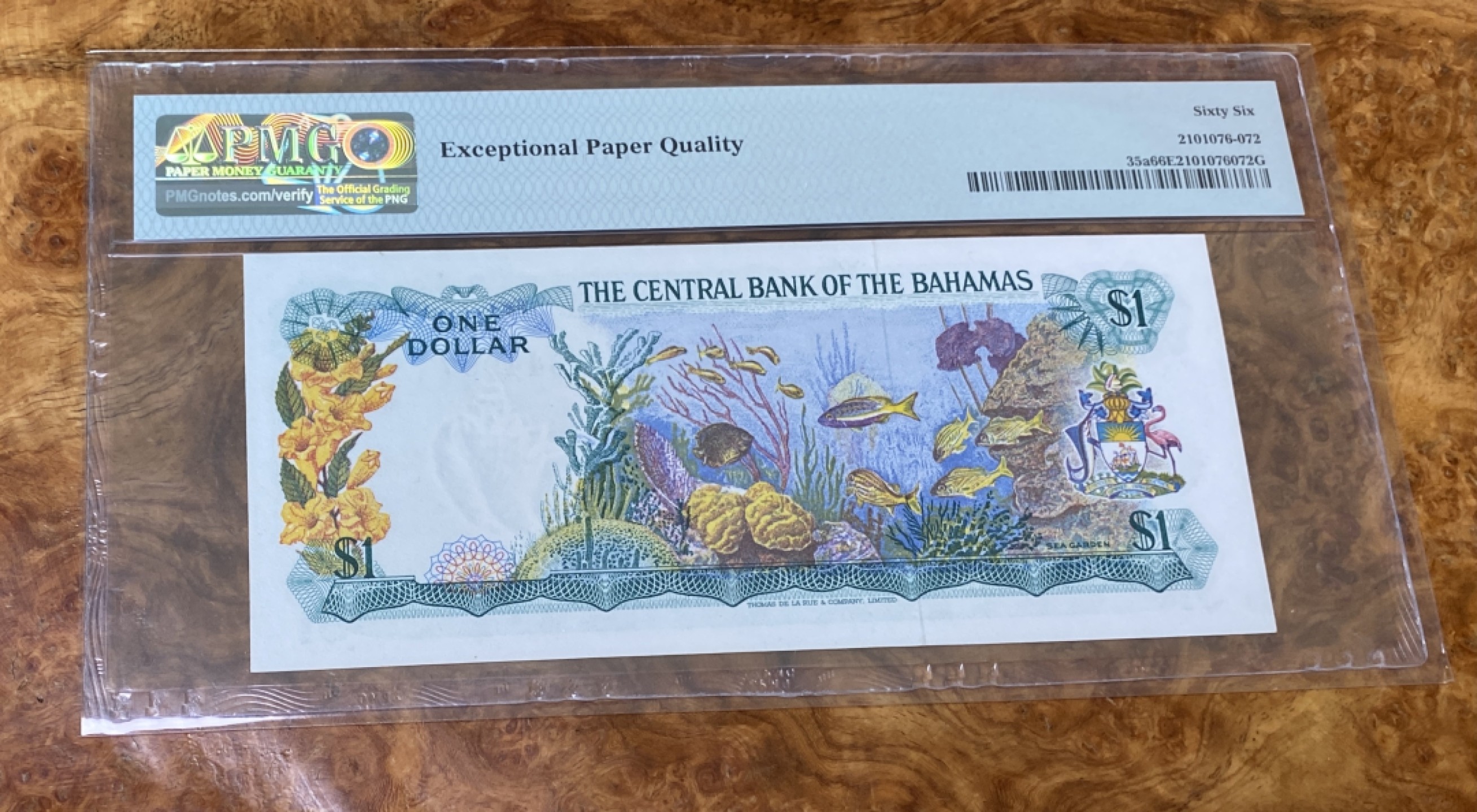Chase Auction 第15期 - - 民国钞，外钞高分场（2022最后一期） 1974年巴哈马1元，PMG66，女王彩背！