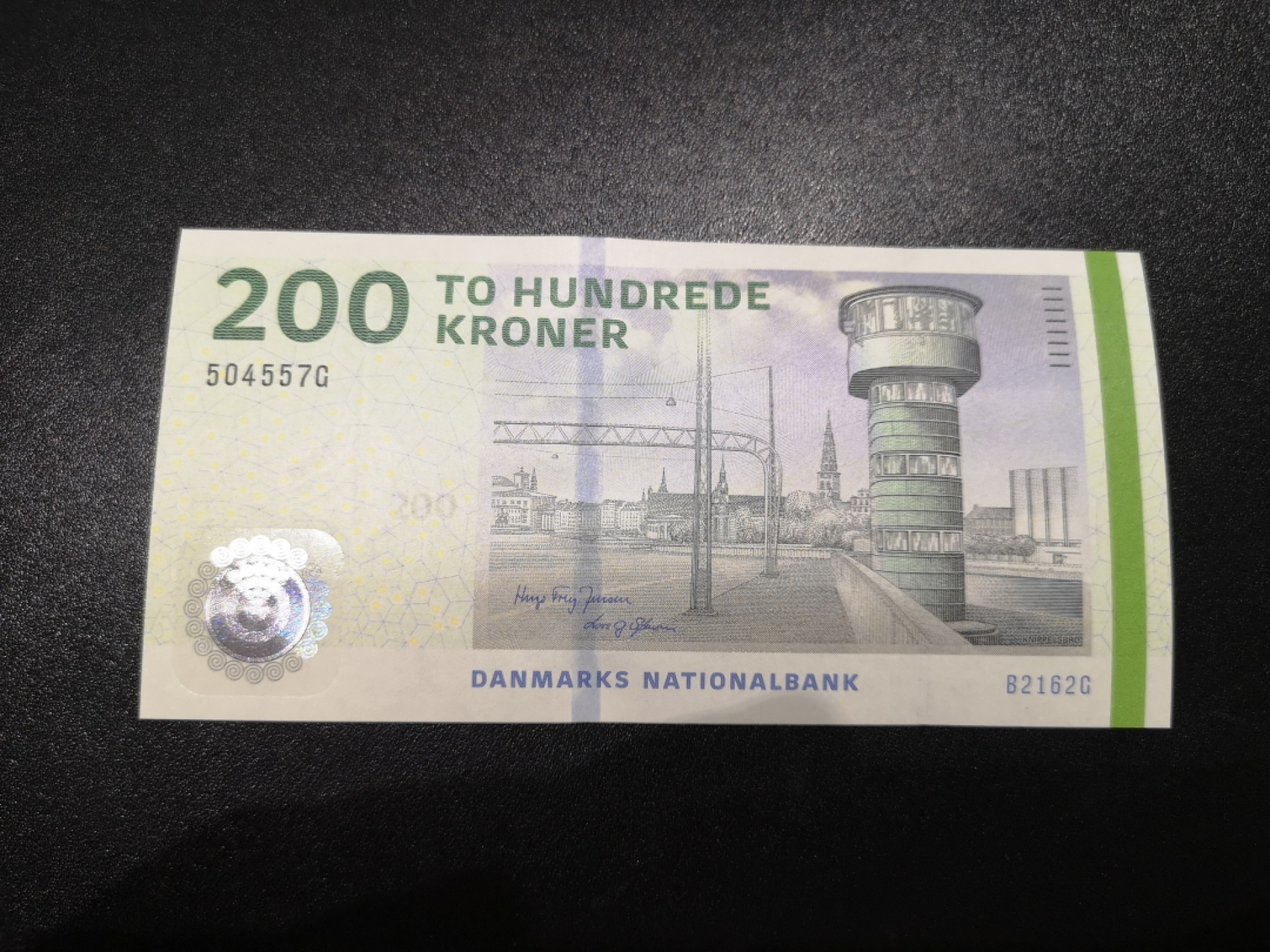 《外钞收藏家》第一百八十六期 丹麦桥版200克朗 全新UNC