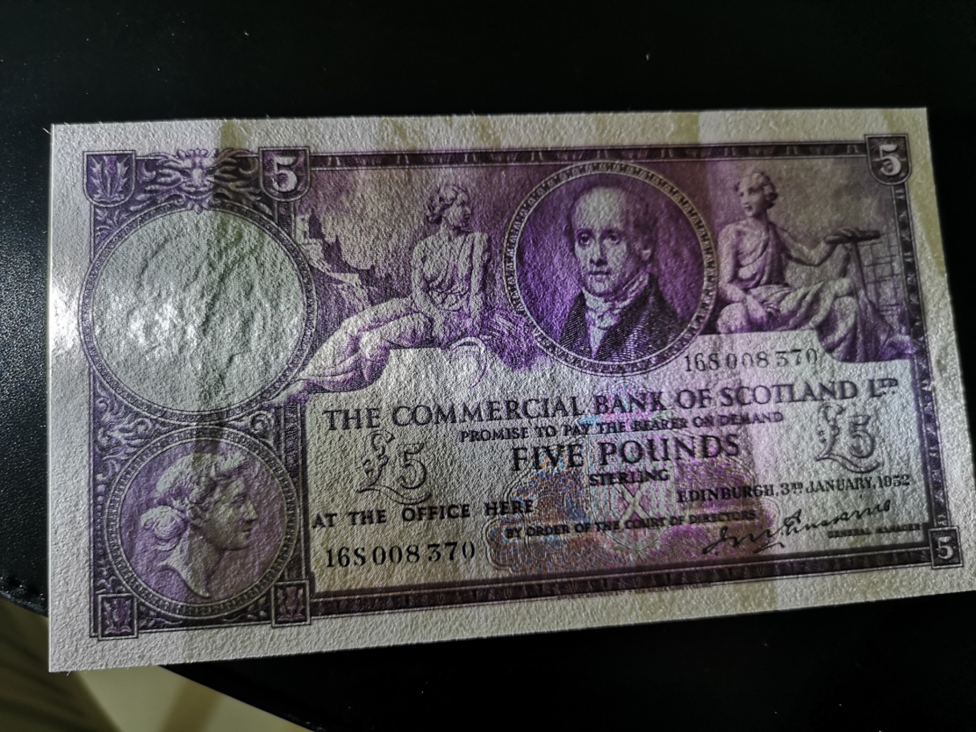 《外钞收藏家》第一百八十六期 1952年苏格兰5镑 精美超大票幅 两道软折 不打测光不明显