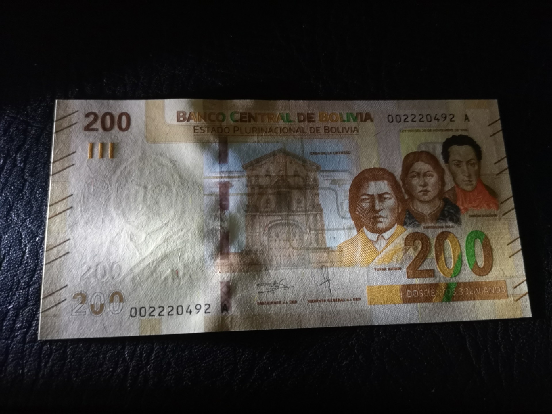 《外钞收藏家》第一百八十六期 2018年玻利维亚200 全新UNC