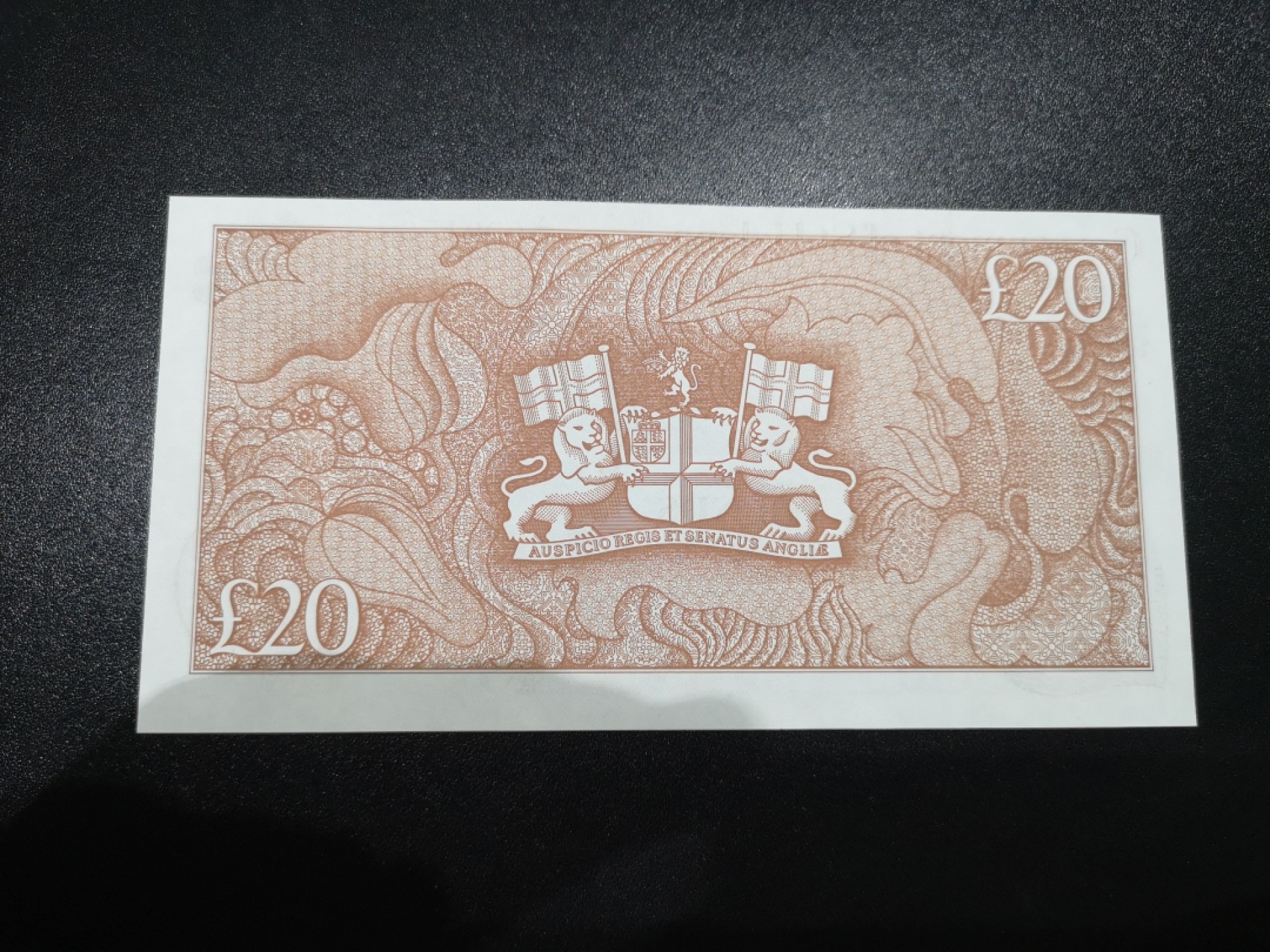 《外钞收藏家》第一百八十六期 圣赫勒拿岛20镑 全新UNC A/1冠 无47