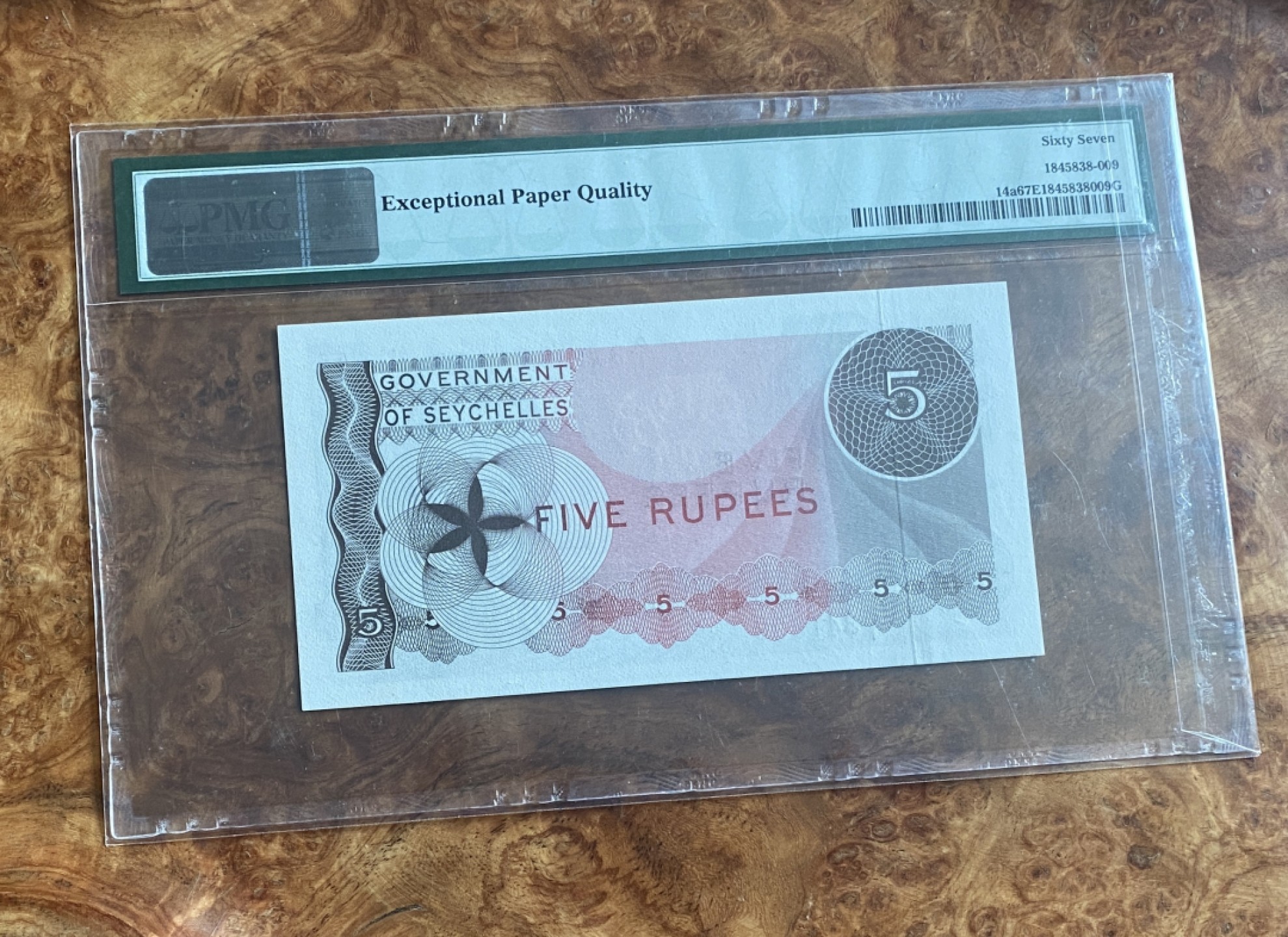 Chase Auction 第15期 - - 民国钞，外钞高分场（2022最后一期） 1968年塞舌尔5卢比，PMG67分！戎装女王！仅有两枚更高分数！
