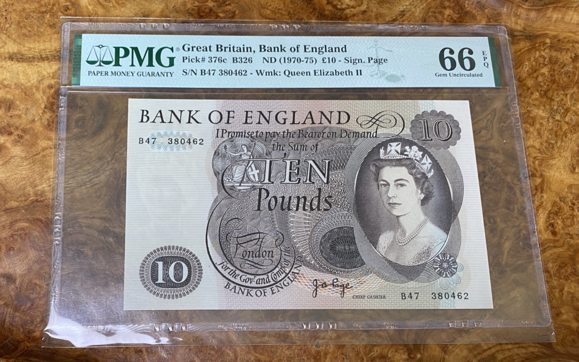 Chase Auction 第15期 - - 民国钞，外钞高分场（2022最后一期） 1970年英国C序列10镑，PMG66分！