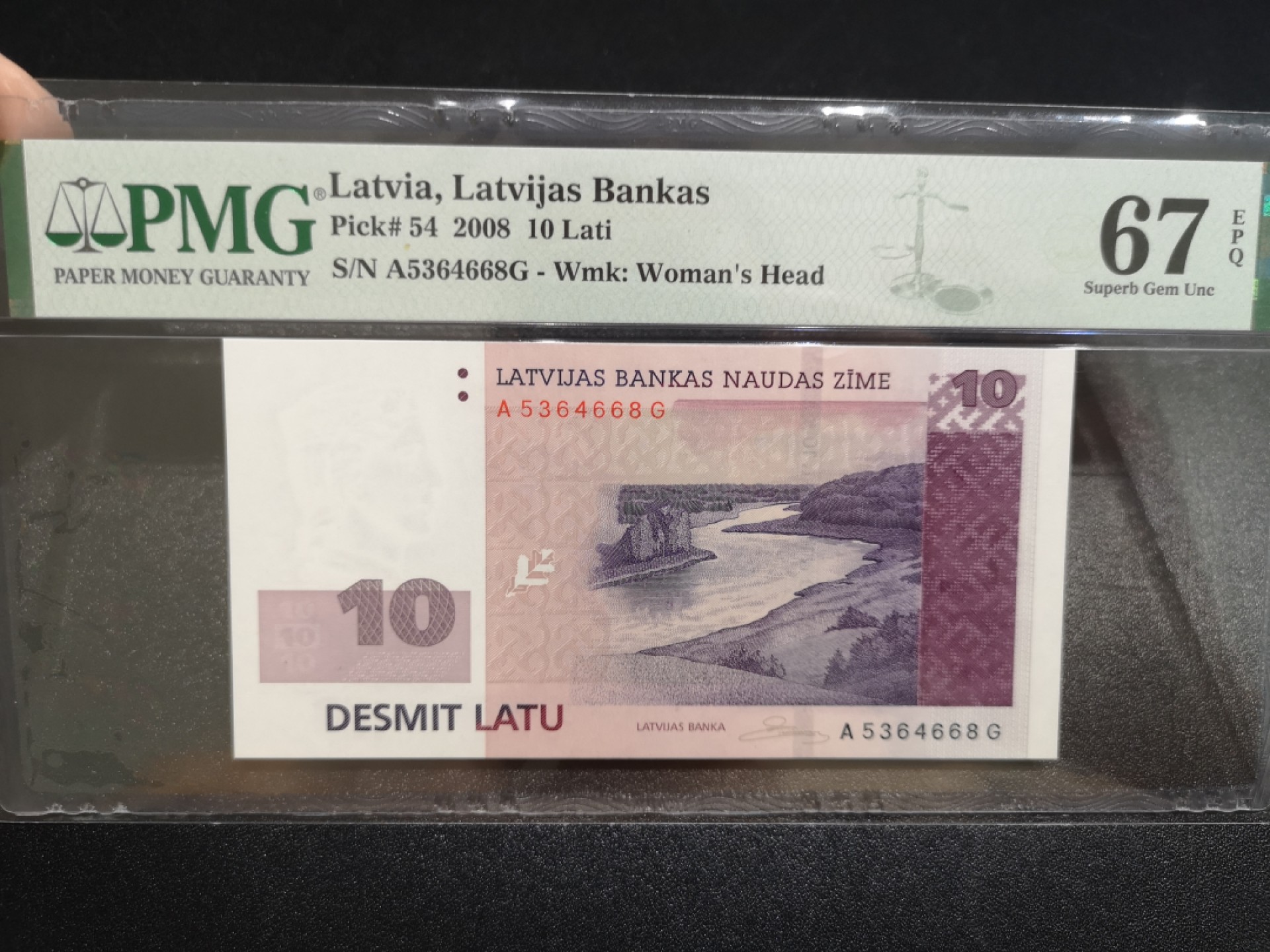 《外钞收藏家》第一百八十六期 2008年拉脱维亚10 A冠 PMG67