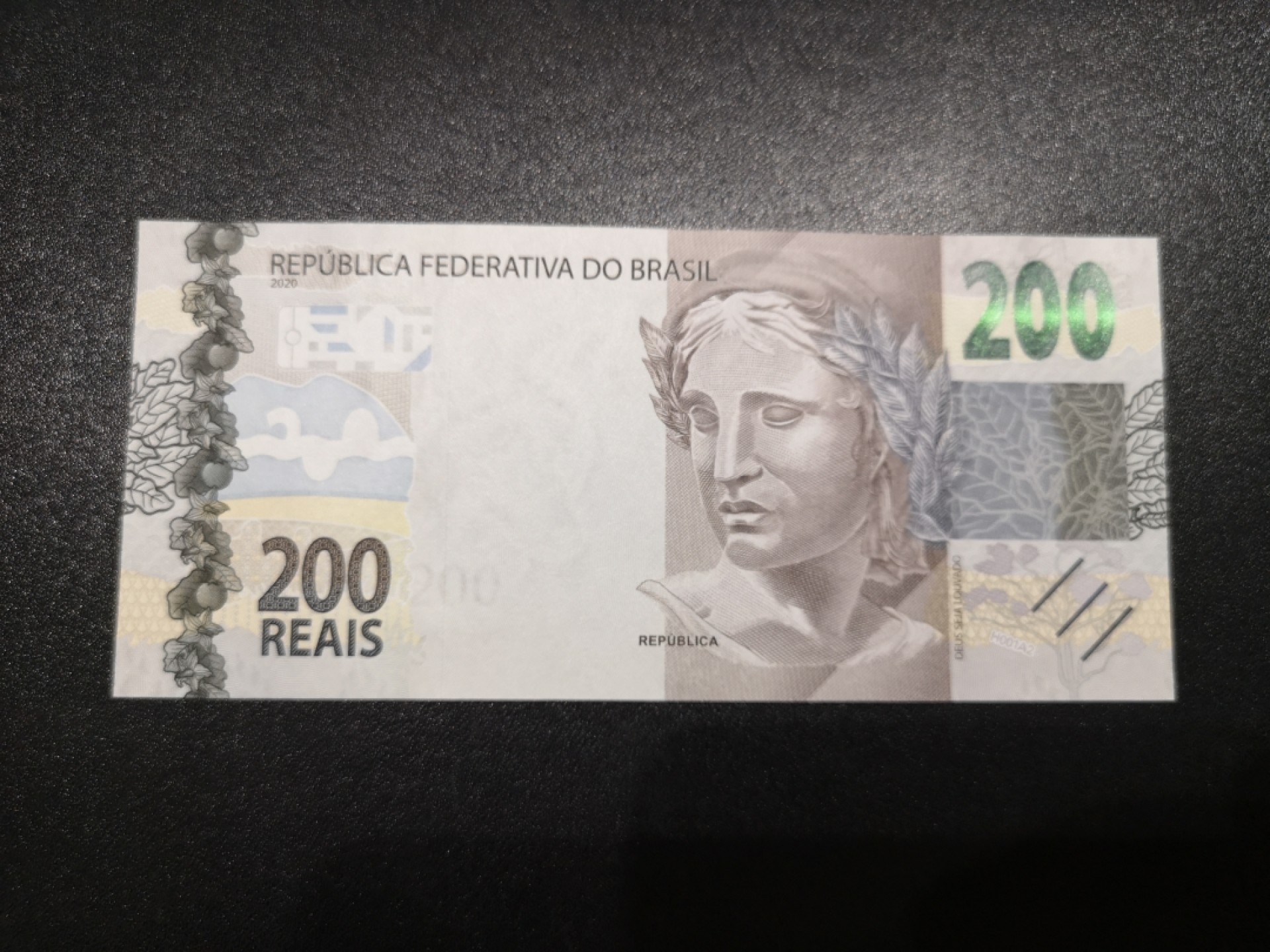 《外钞收藏家》第一百八十六期 2020年巴西200 全新UNC