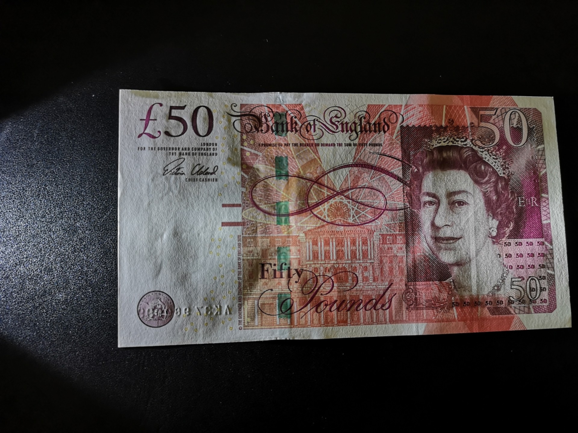 《外钞收藏家》第一百八十六期 2010年英国F序列50镑 AU品相