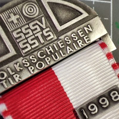 gush小明220705 瑞士射击节奖章三枚一起