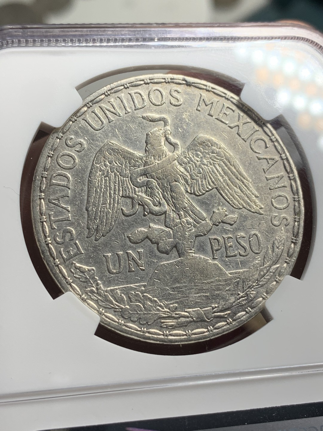 《竞宝斋》西.葡及其殖民地国家专场-第70场（全场不限金额包邮） NGC-XFD 墨西哥骑马鹰洋 1911年 1比索银币 热门的骑马鹰洋 当个品种 合适