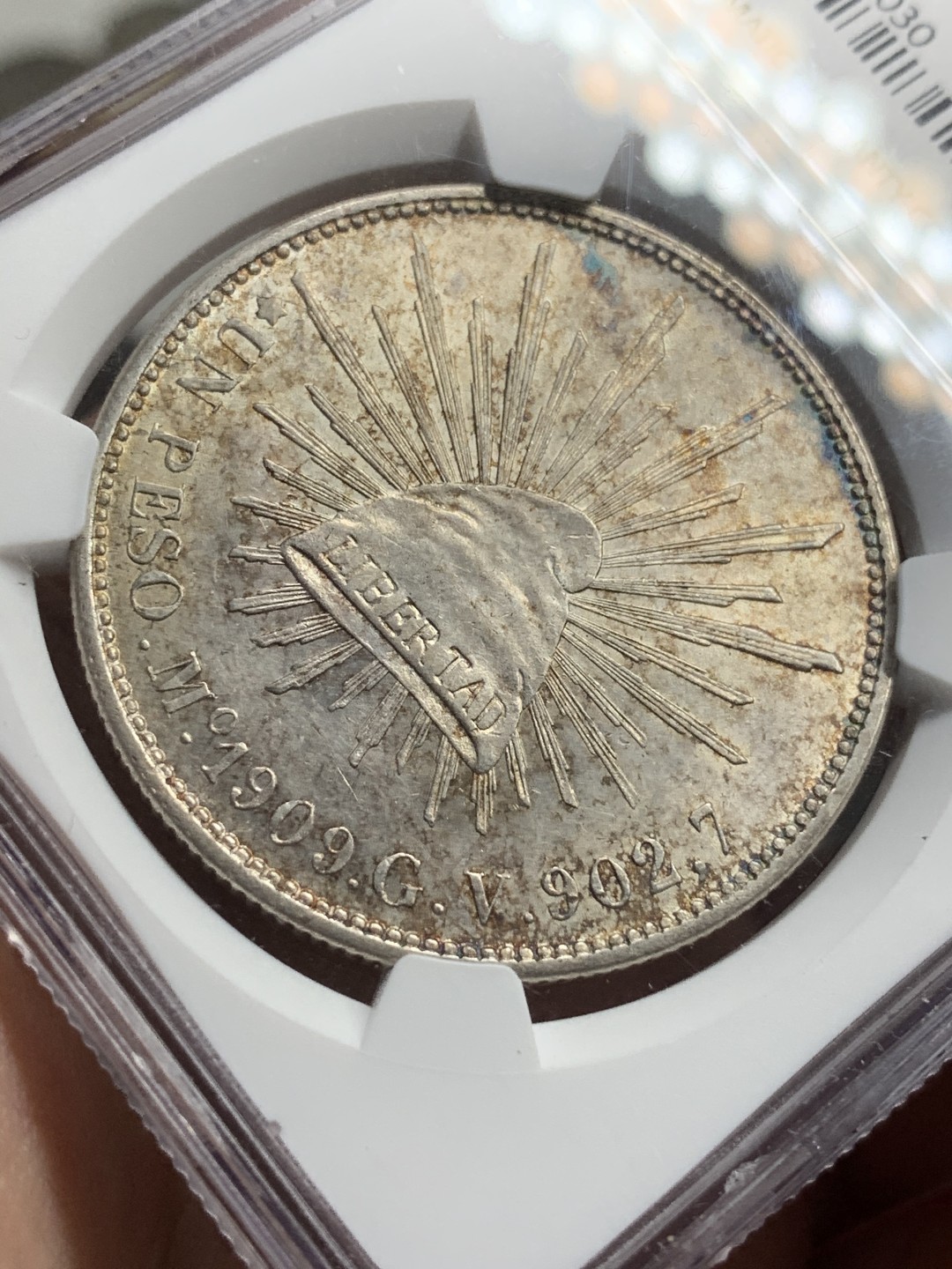 《竞宝斋》西.葡及其殖民地国家专场-第70场（全场不限金额包邮） NGC-ms61 墨西哥 1909年 直边鹰洋 1比索银币  原味五彩包浆