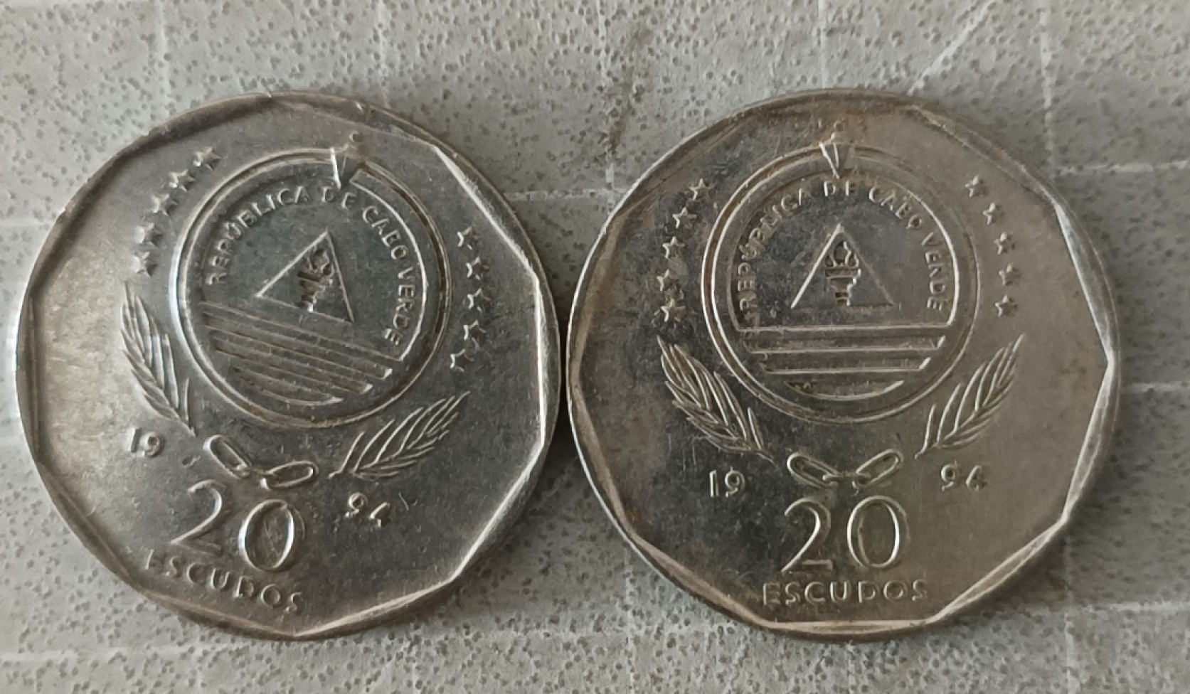 泡泡堂第十四期   世界硬币专场 佛得角二十埃斯库多两个