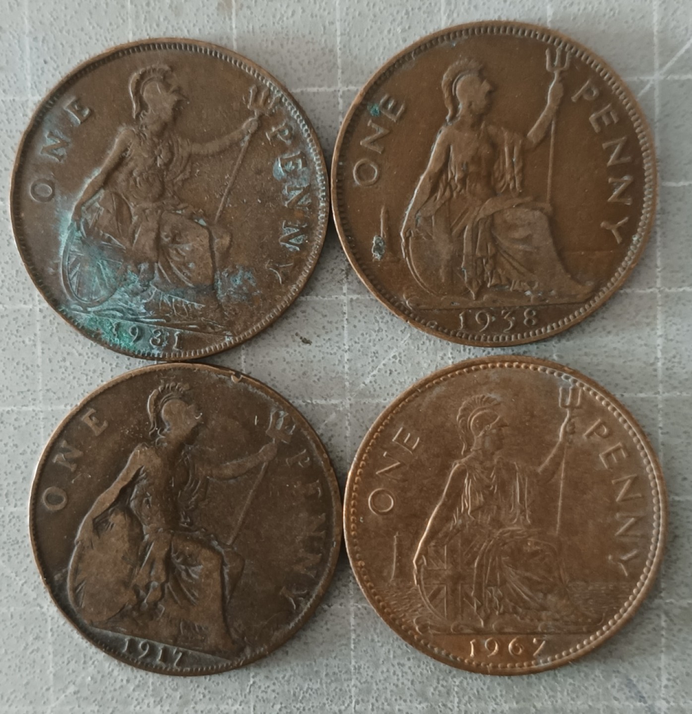 泡泡堂第十四期   世界硬币专场 英国大一便士四种头