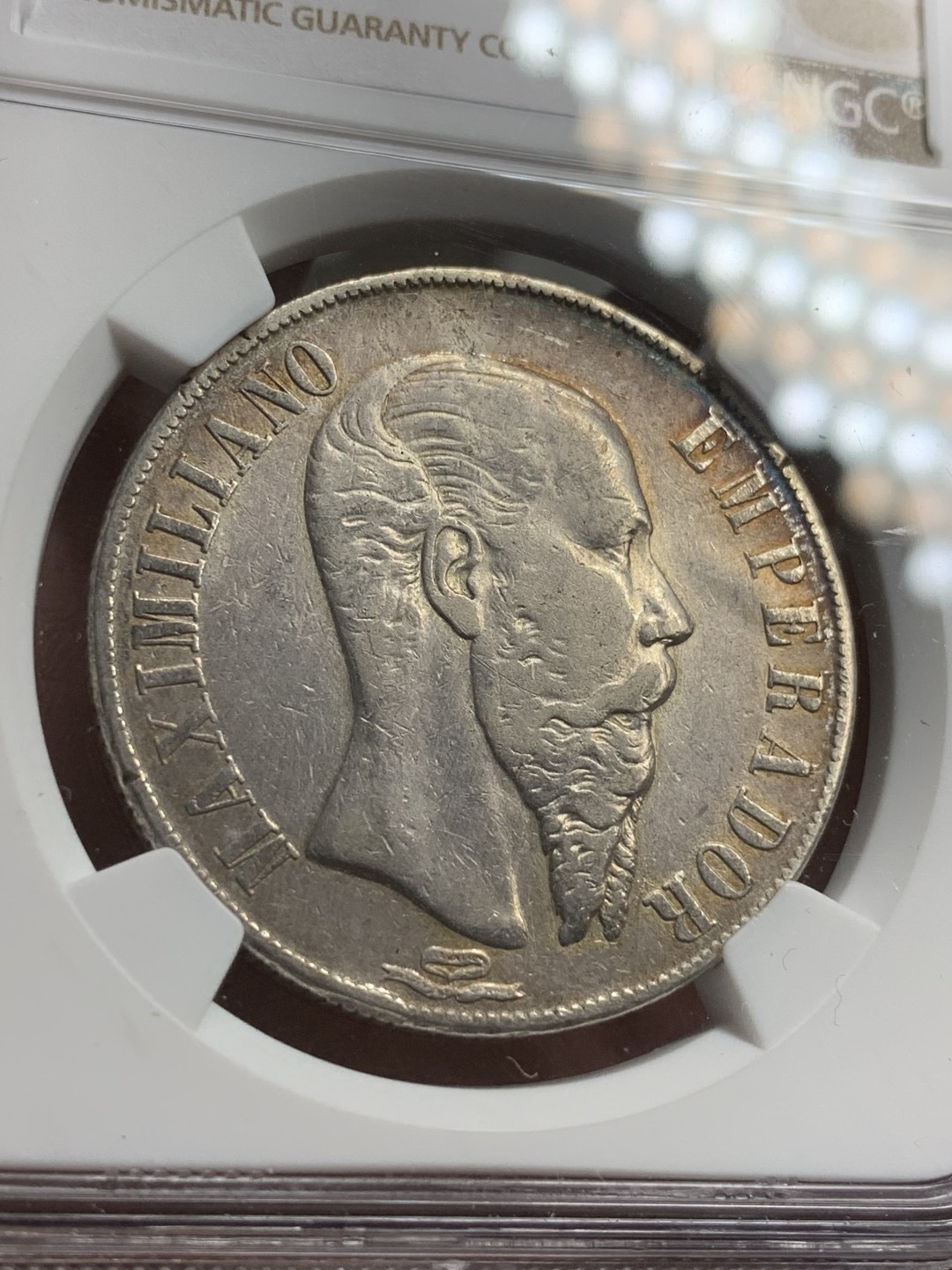 《竞宝斋》西.葡及其殖民地国家专场-第70场（全场不限金额包邮） NGC-VFD 墨西哥第二帝国 马西米连 1866年 1比索 悲壮皇帝 高价品种 总体挺不错 细节见图