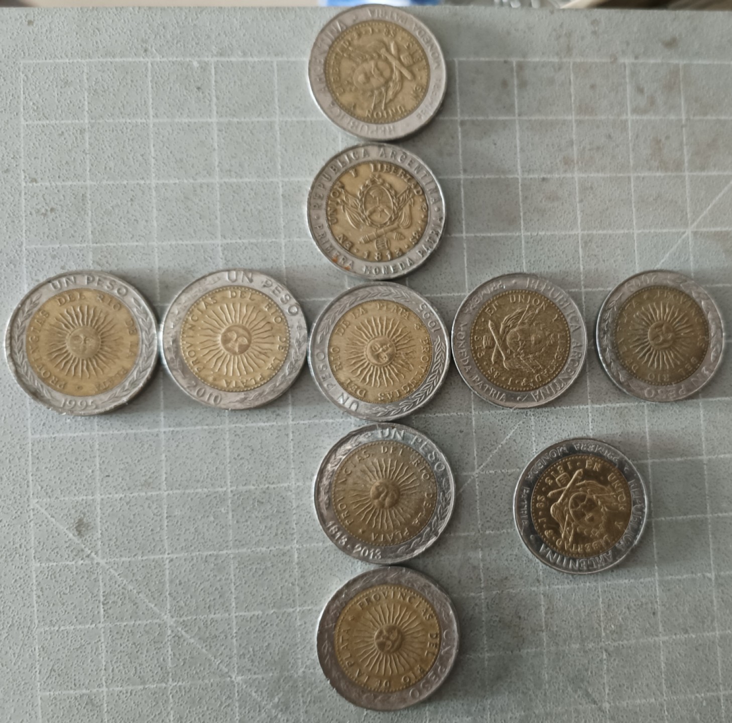 泡泡堂第二十三期  世界硬币邮票纪念章专场（全场20包邮） 阿根廷太阳一皮索十个