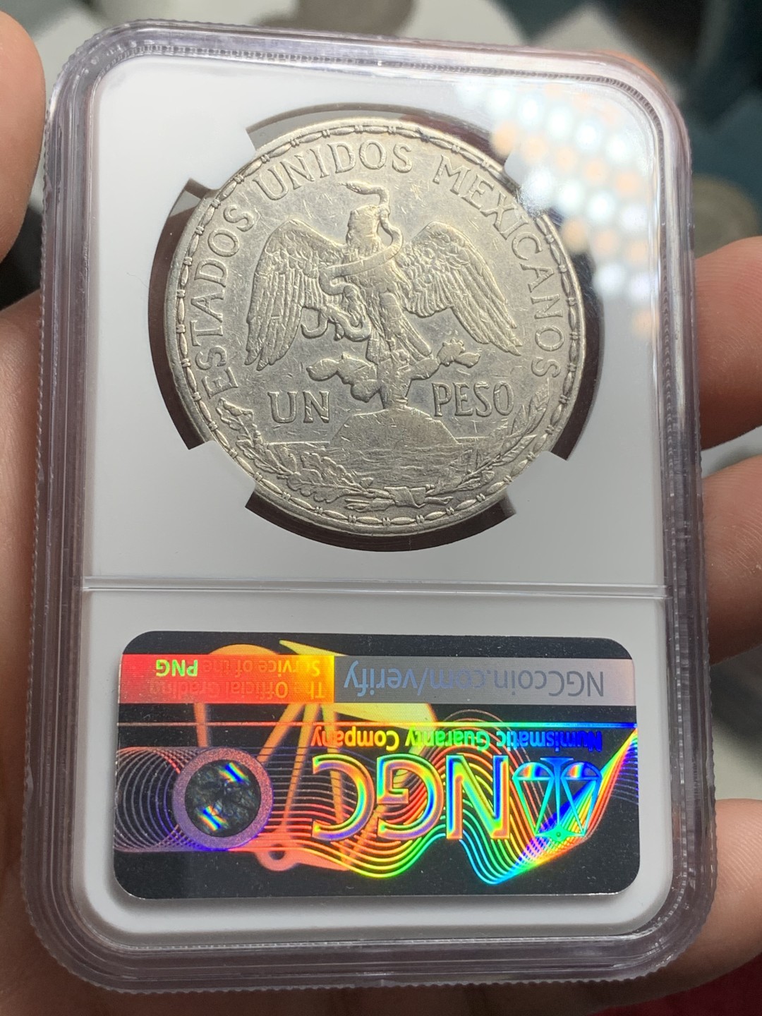 《竞宝斋》西.葡及其殖民地国家专场-第70场（全场不限金额包邮） NGC-XFD 墨西哥骑马鹰洋 1911年 1比索银币 热门的骑马鹰洋 当个品种 合适