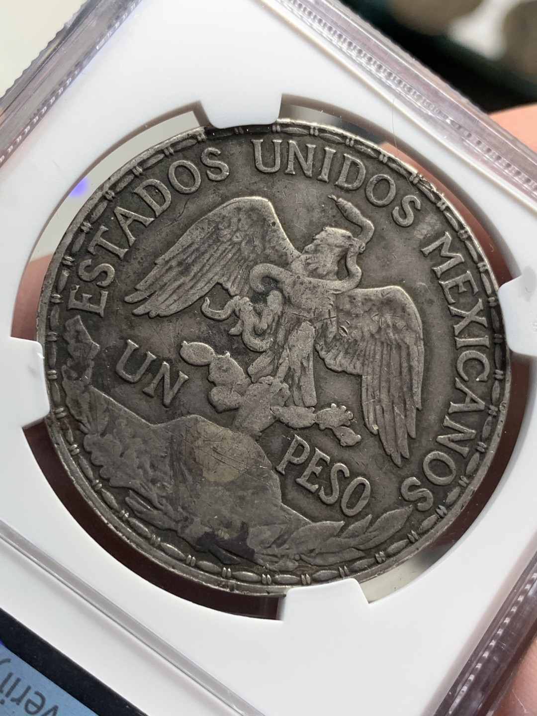 《竞宝斋》西.葡及其殖民地国家专场-第70场（全场不限金额包邮） NGC-XFD 墨西哥 热门品种 1910年骑马鹰洋 1比索 银币 原味包浆