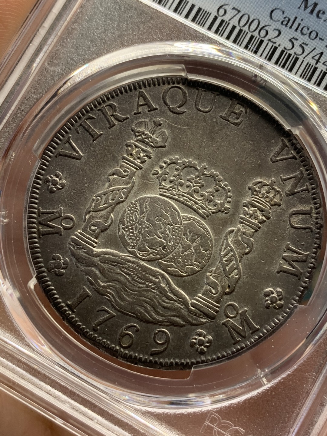 《竞宝斋》西.葡及其殖民地国家专场-第70场（全场不限金额包邮） PCGS-AU55 墨西哥地球双柱大银币 1769年版  酱油包浆 水波清晰 非常难得