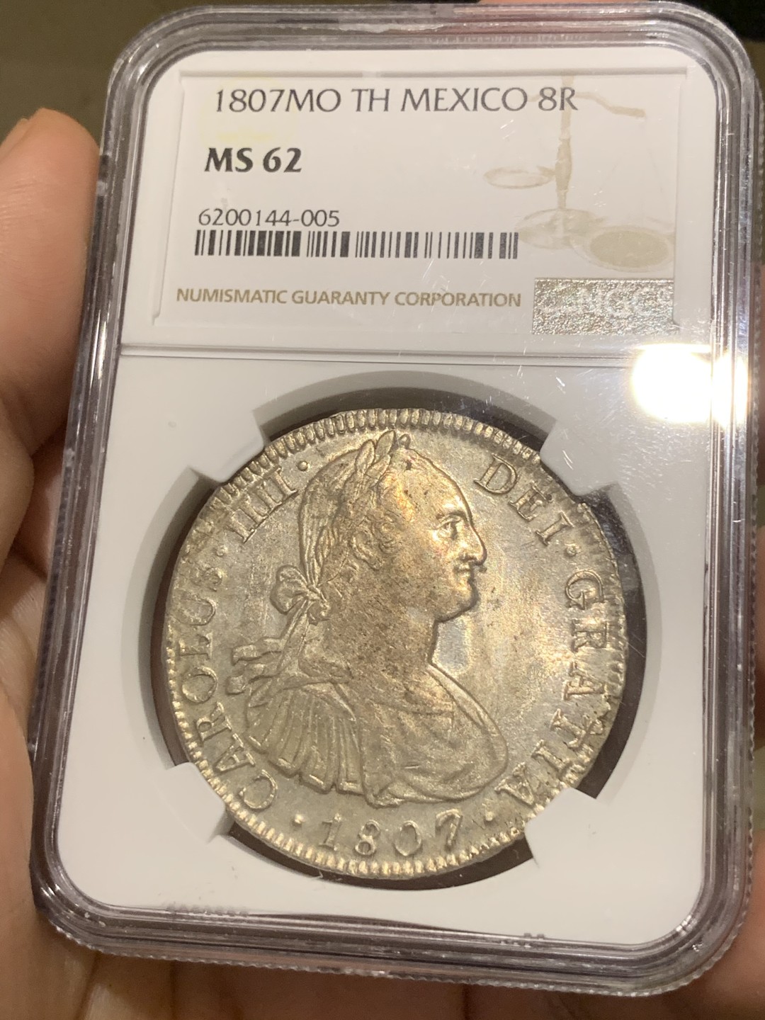 《竞宝斋》西.葡及其殖民地国家专场-第70场（全场不限金额包邮） NGC-MS62 墨西哥双柱 卡四 1807年 8里亚尔 双柱大银币 高等级状态 笑容可掬